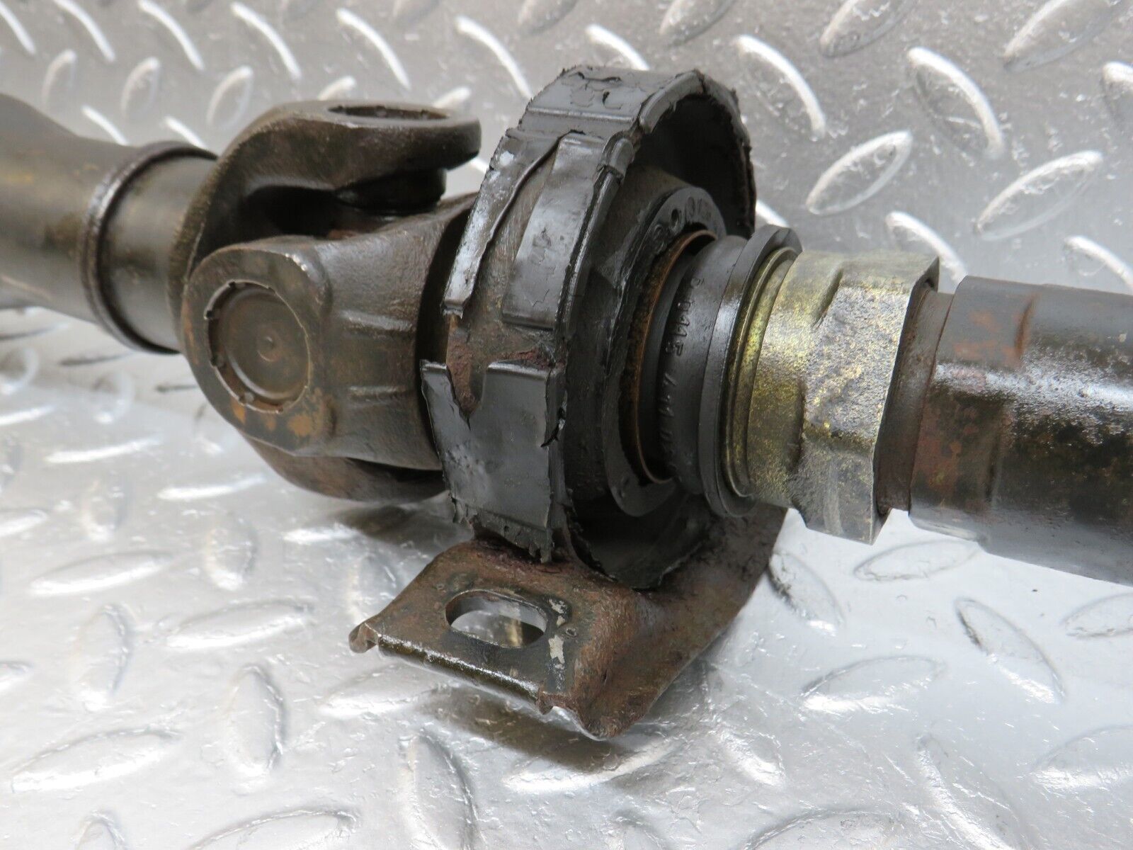 34671 Mercedes-Benz C126 380SEC Coupe Cardan Shaft Prop Shaft