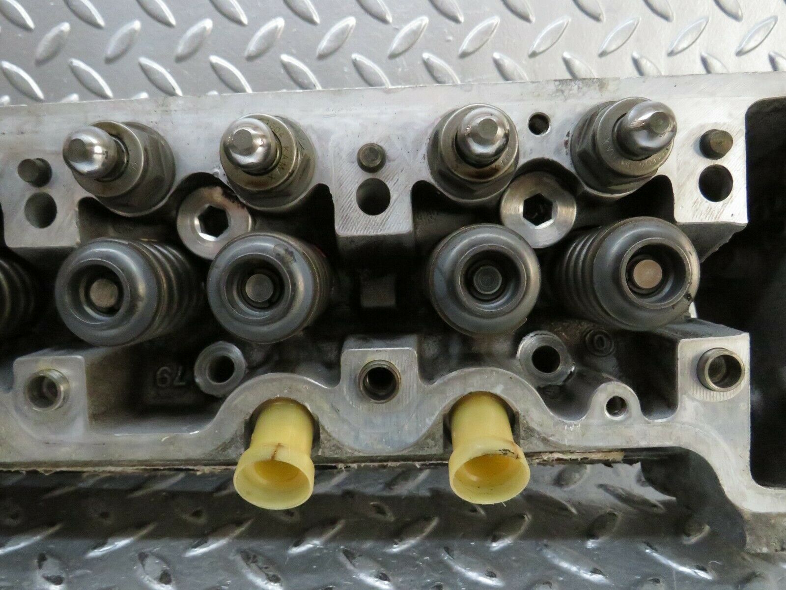 23872 Mercedes-Benz C107 450SLC Coupe Cylinder Head Left 1160162601