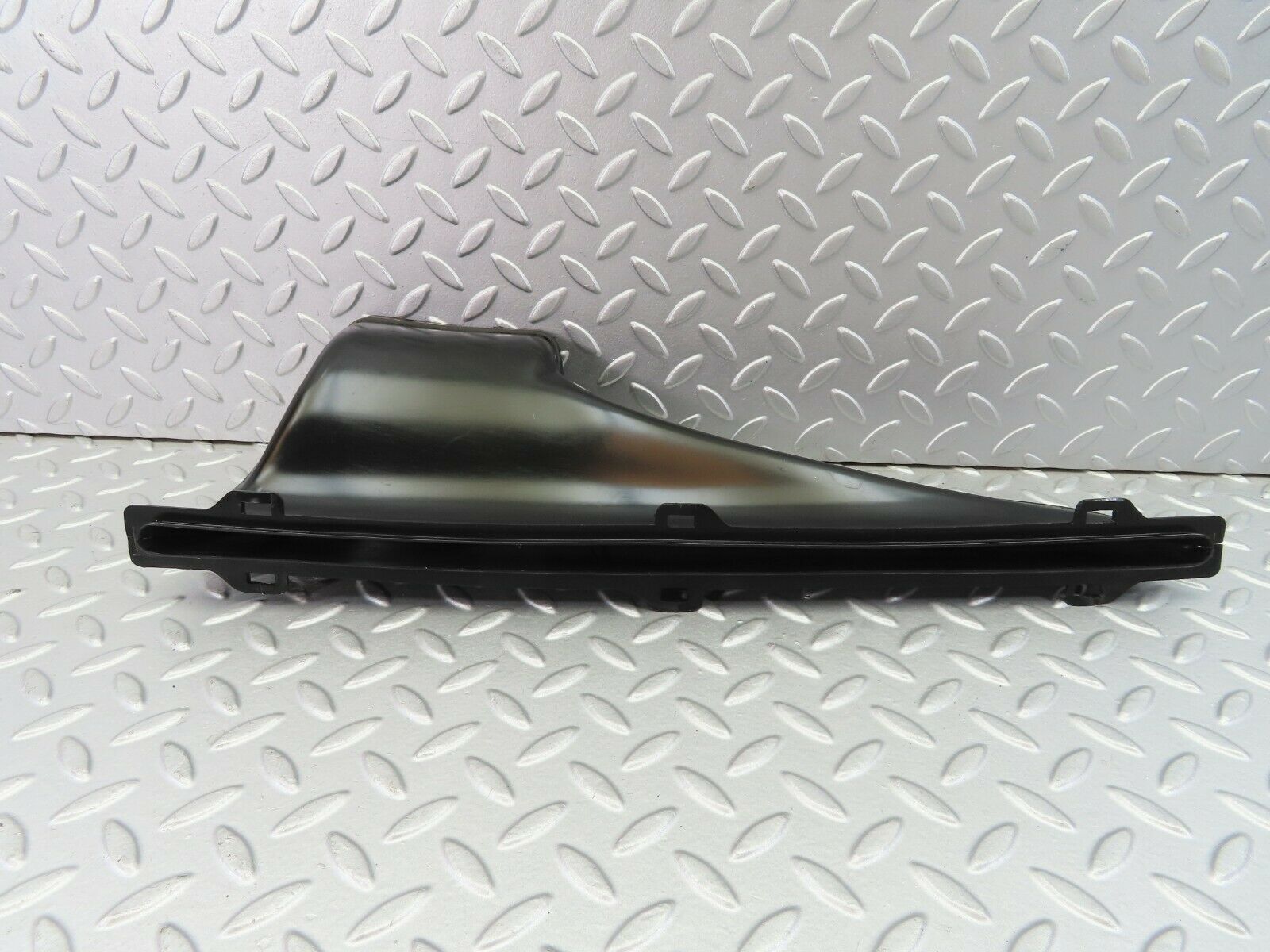 7455 Mercedes-Benz W116 450SE Dashboard Ventilation Duct Left 1168300319