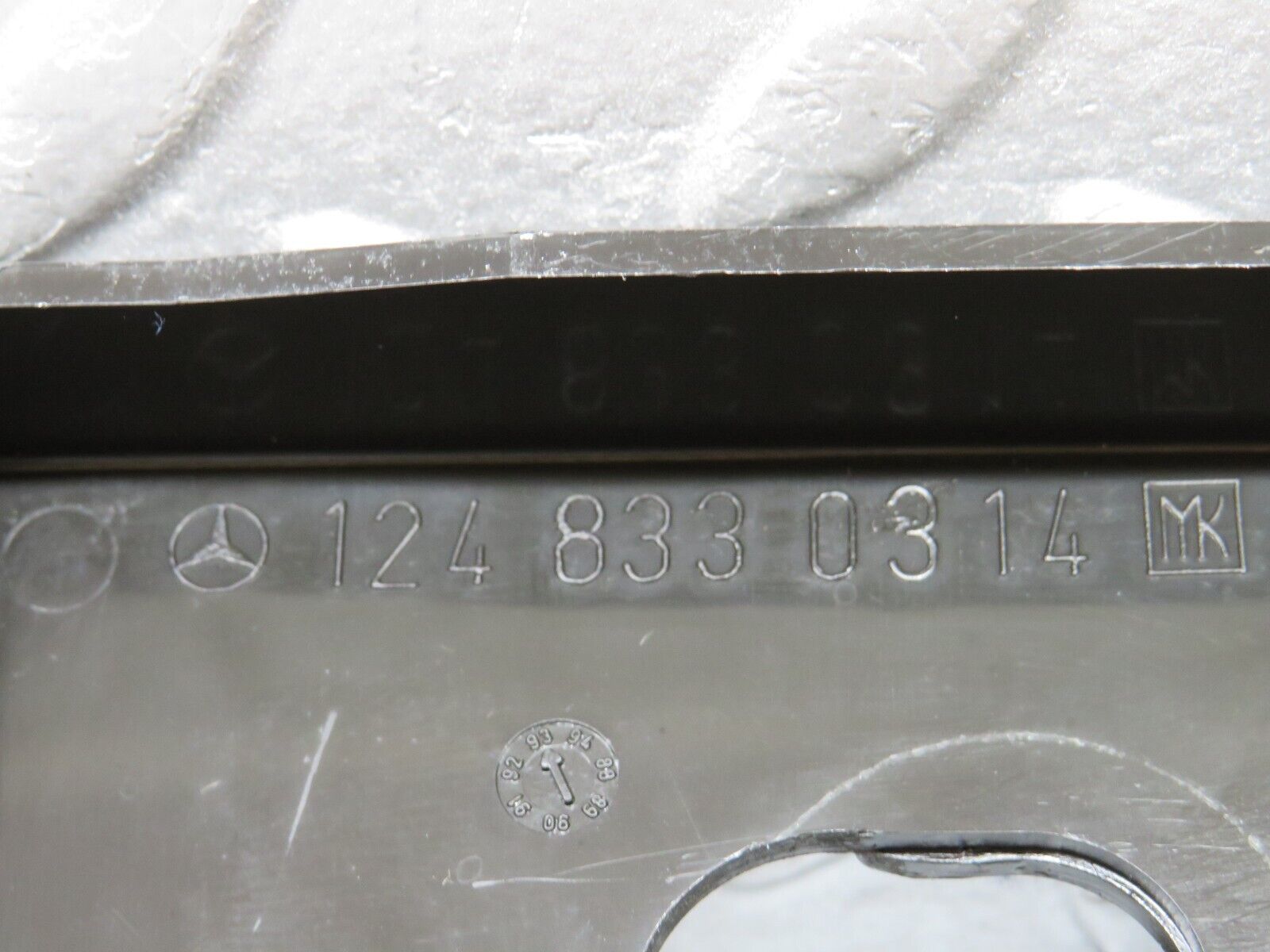 37923 Mercedes-Benz A124 320E Cabriolet Heater Control Switch Holder 1248330314