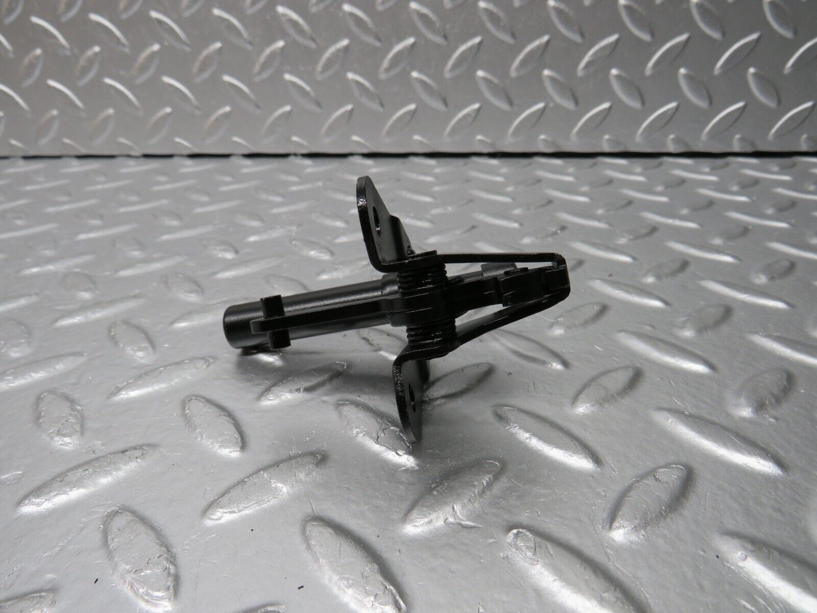 30911 Mercedes-Benz W201 190E 2.0L Bonnet Lock Catch 2018800260