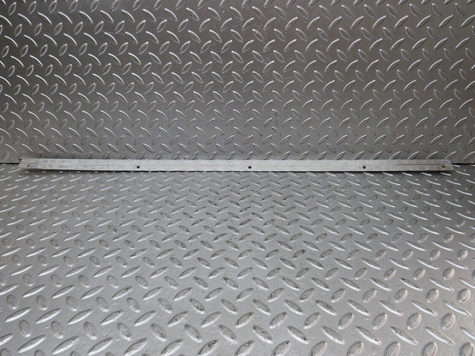 26403 Mercedes-Benz W116 450SE Roof Chrome Trim Right Side