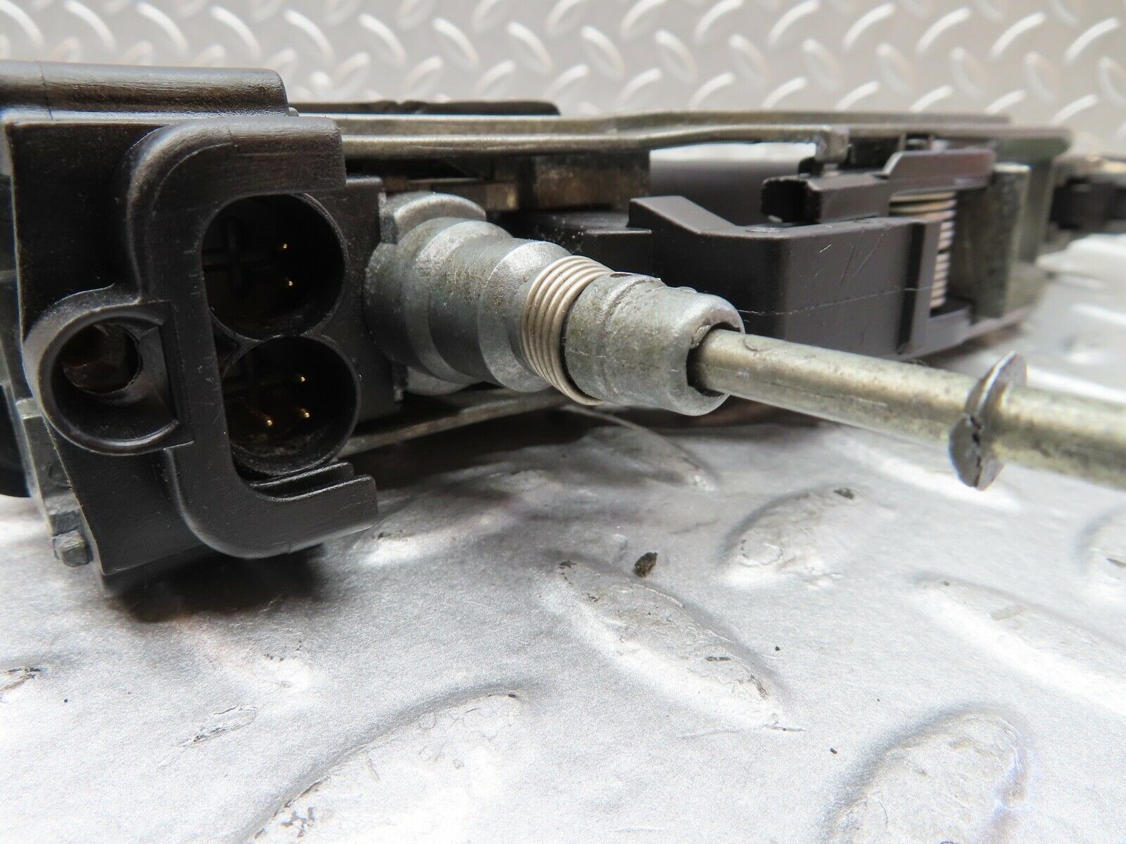 20057 Mercedes-Benz R129 300SL Coupe Right Exterior Door Handle With Key