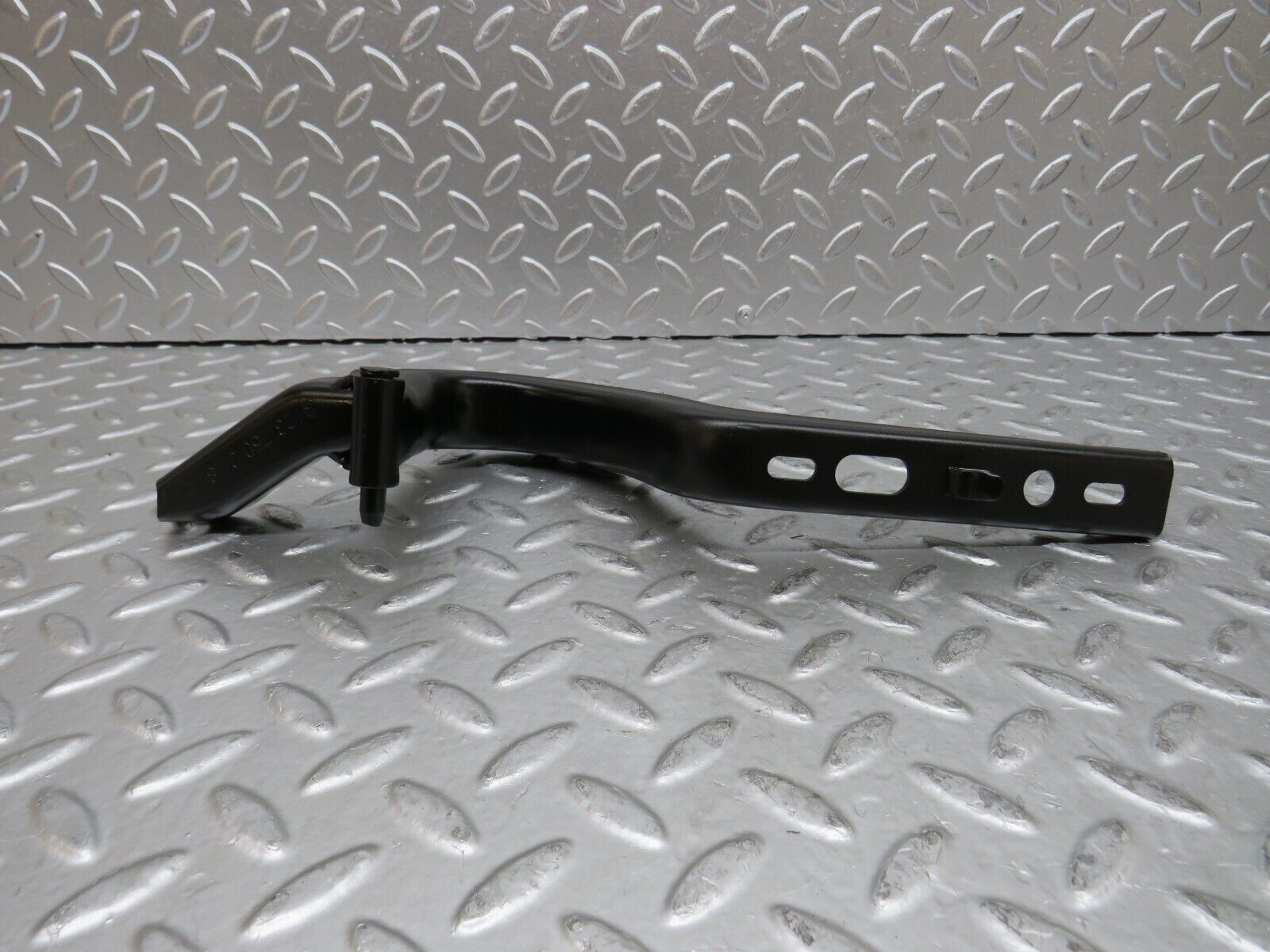 27917 Mercedes-Benz W123 280E Trunk Lid Hinge Left 1237500187