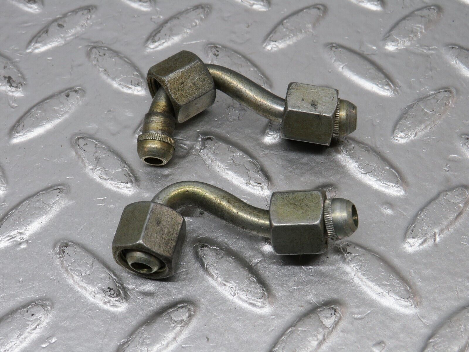 34179 Mercedes-Benz W124 260E Fuel Hose Pipe