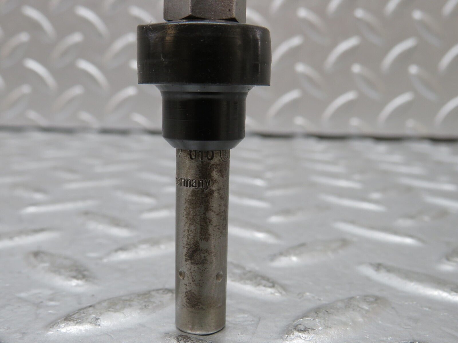 27429 Mercedes-Benz W123 280E Fuel Injector Bosch 0437502010