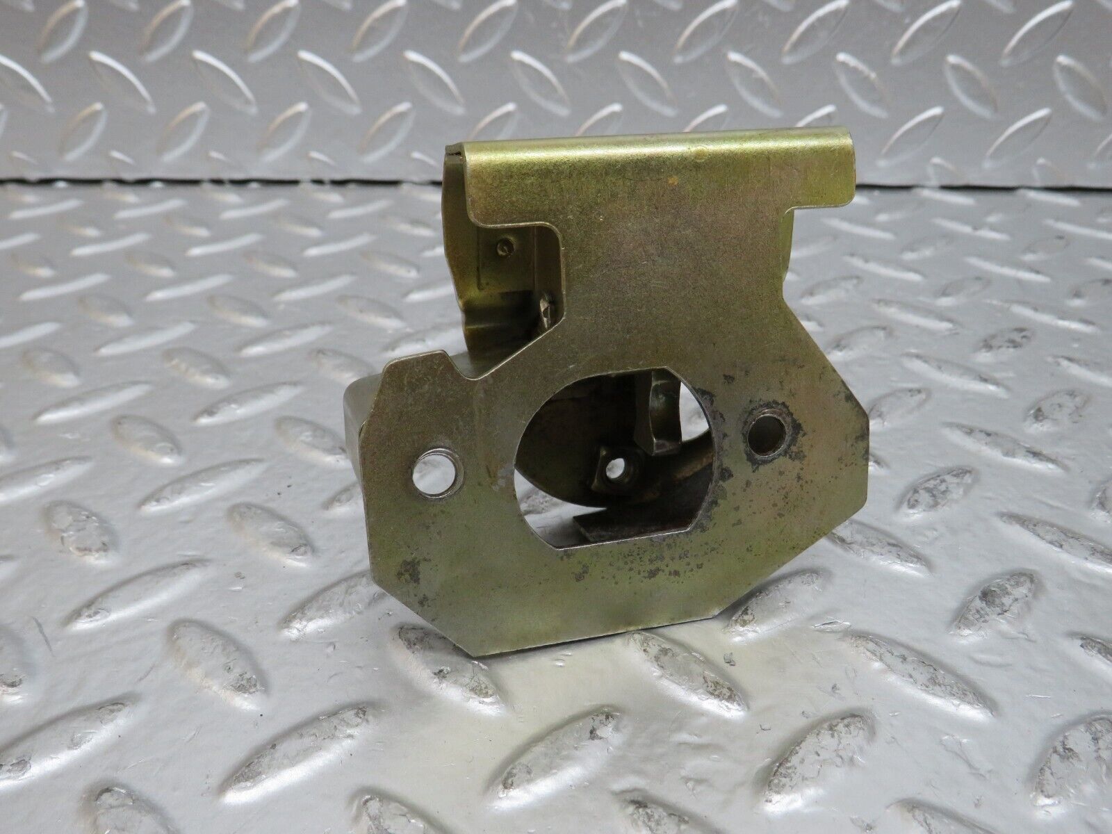 25419 Mercedes-Benz W123 200 Boot Lid Lock Trunk Lock