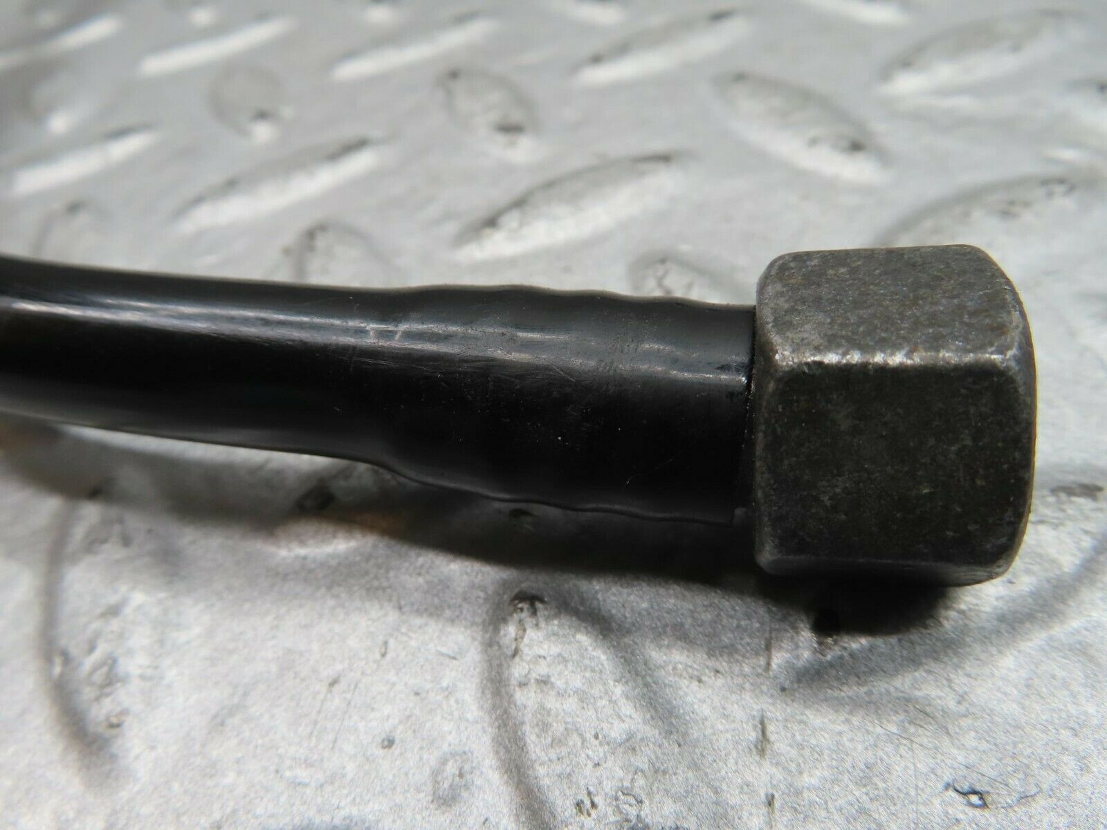 16708 Mercedes-Benz C107 380SLC Brake Servo Pipe