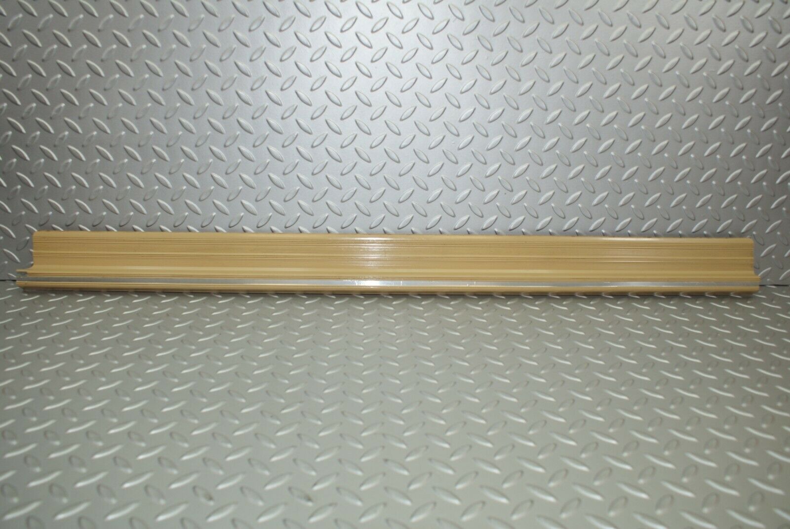 2881 Mercedes-Benz C123 280CE Coupe Front Left Door Sill Trim Beige