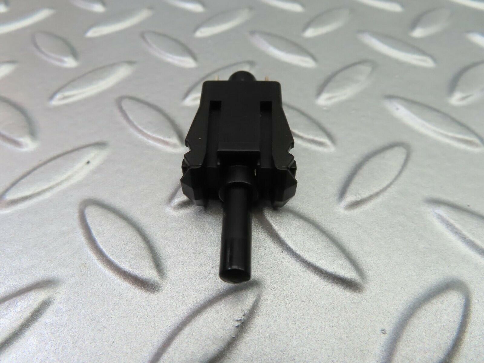 6509 Mercedes-Benz S124 E220 Wagon Door Contact Switch 0015458714