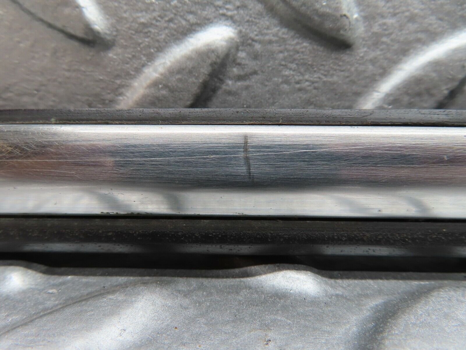 20962 Mercedes-Benz W114 250CE Coupe Left Door Centre Moulding Trim