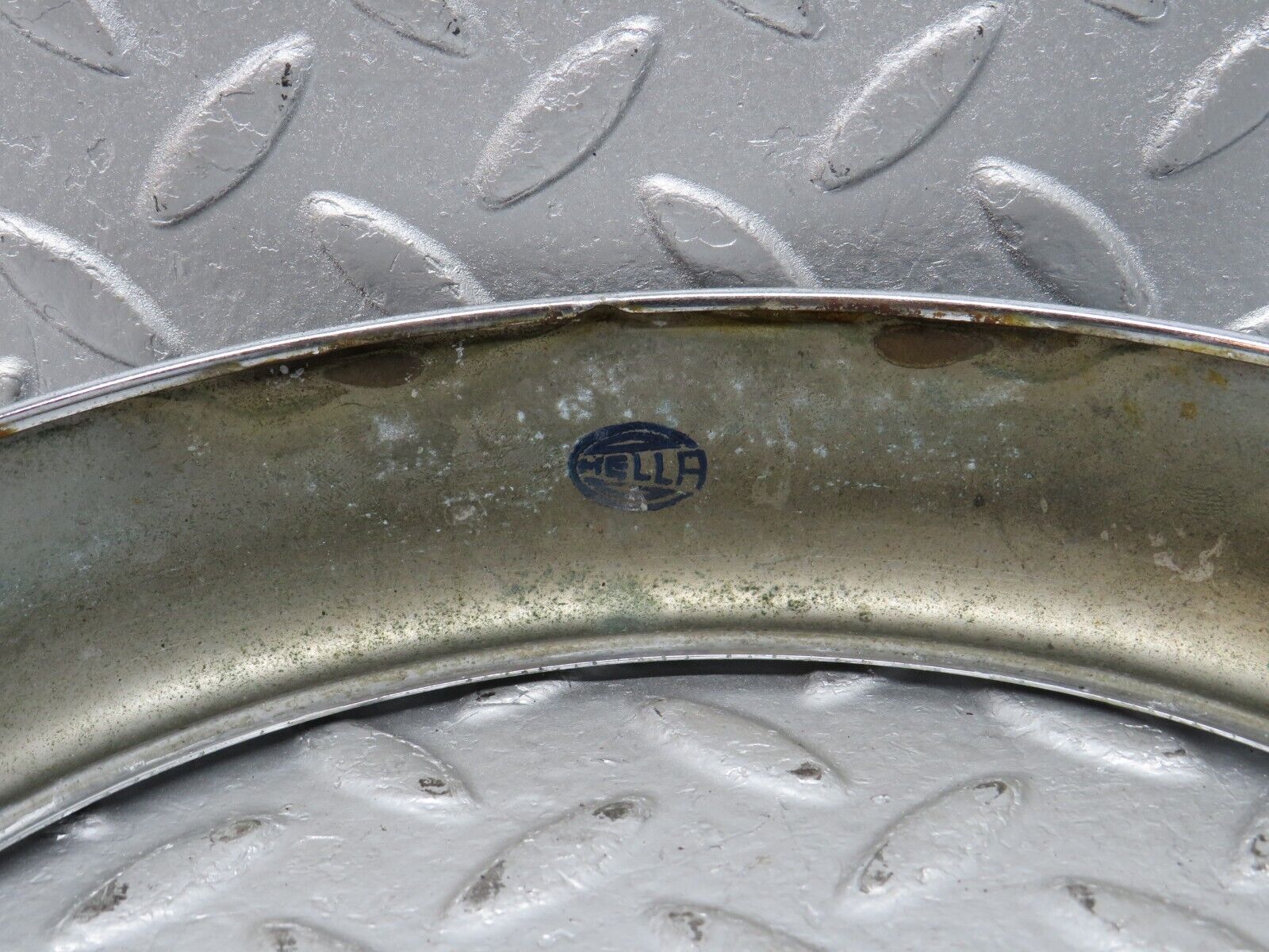 40506 Mercedes-Benz W110 230 Headlight Chrome Frame