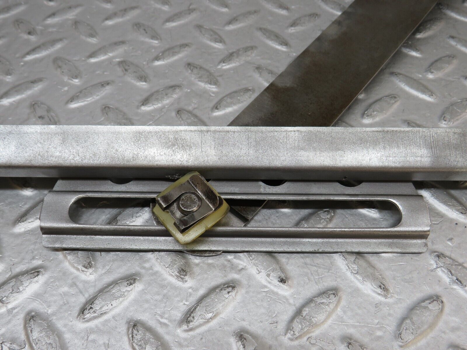 35758 Mercedes-Benz W108 Rear Right Manual Window Regulator