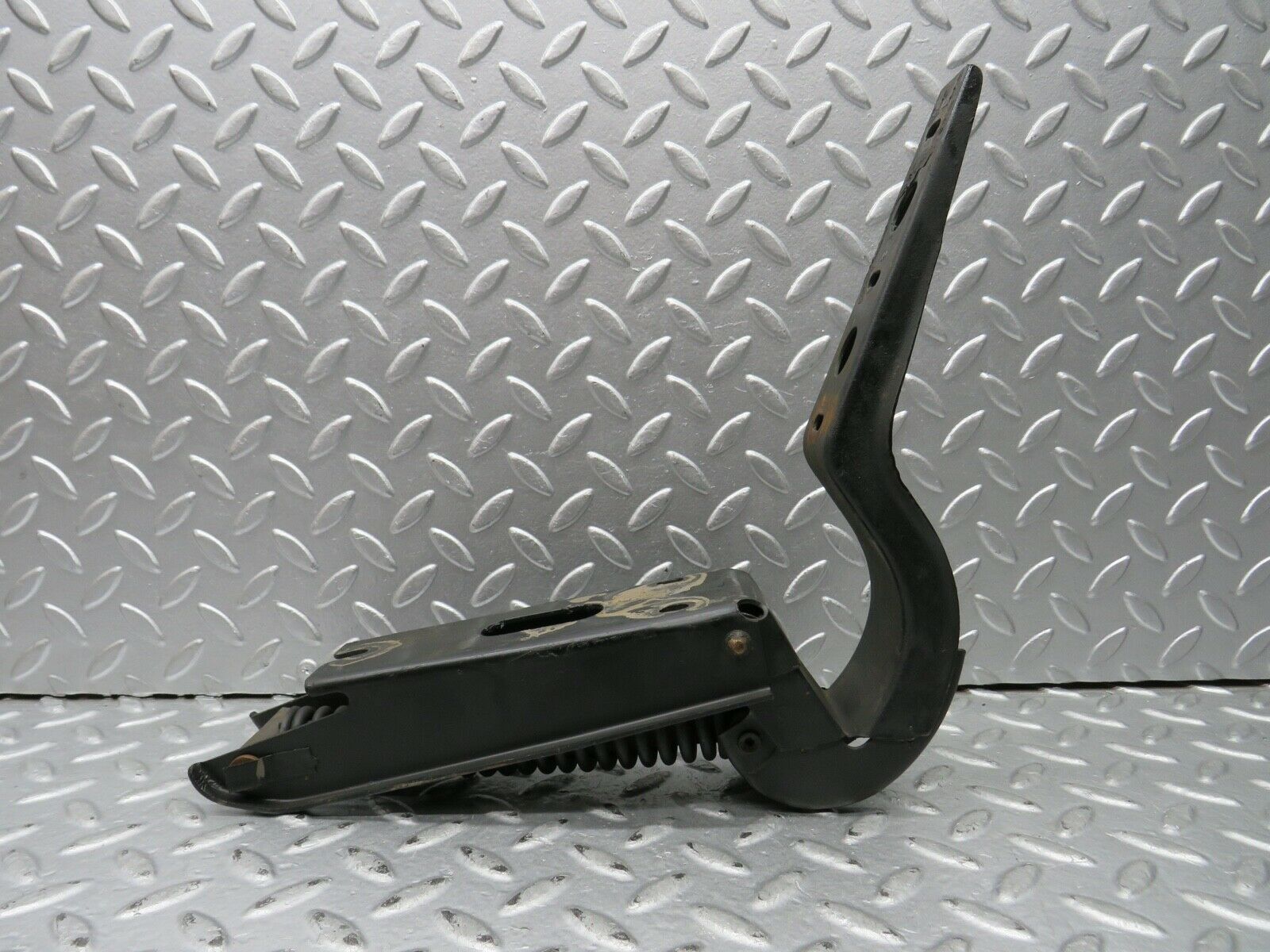 21916 Mercedes-Benz W121 190b Ponton Trunk Hinge With Spring