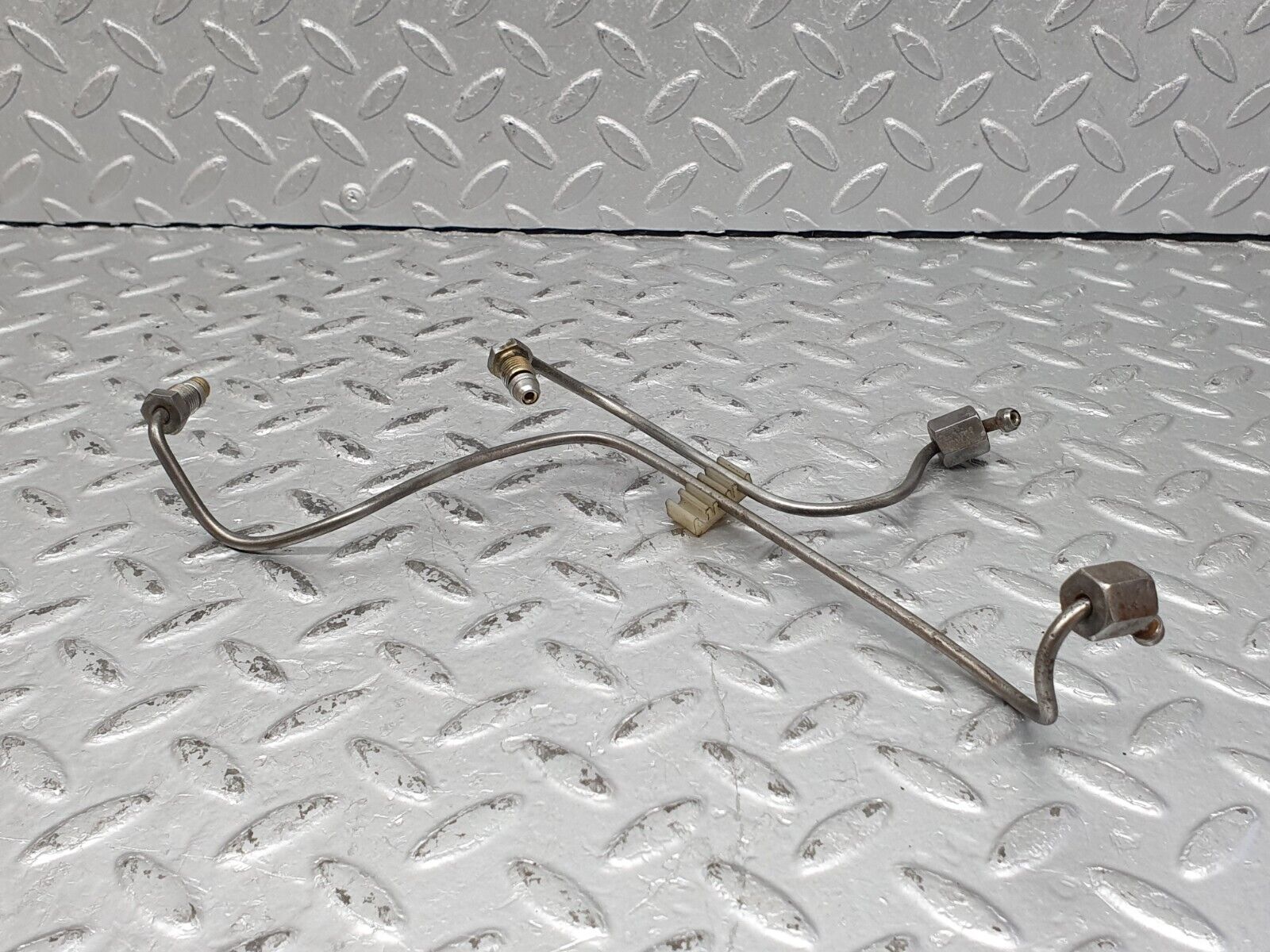 41248 Mercedes-Benz W126 300SE Fuel Line Hose Set