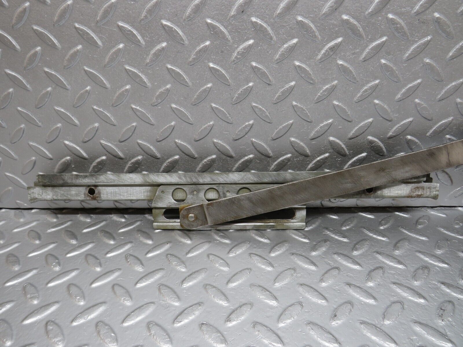 40357 Mercedes-Benz W110 230 Front Right Manual Window Regulator