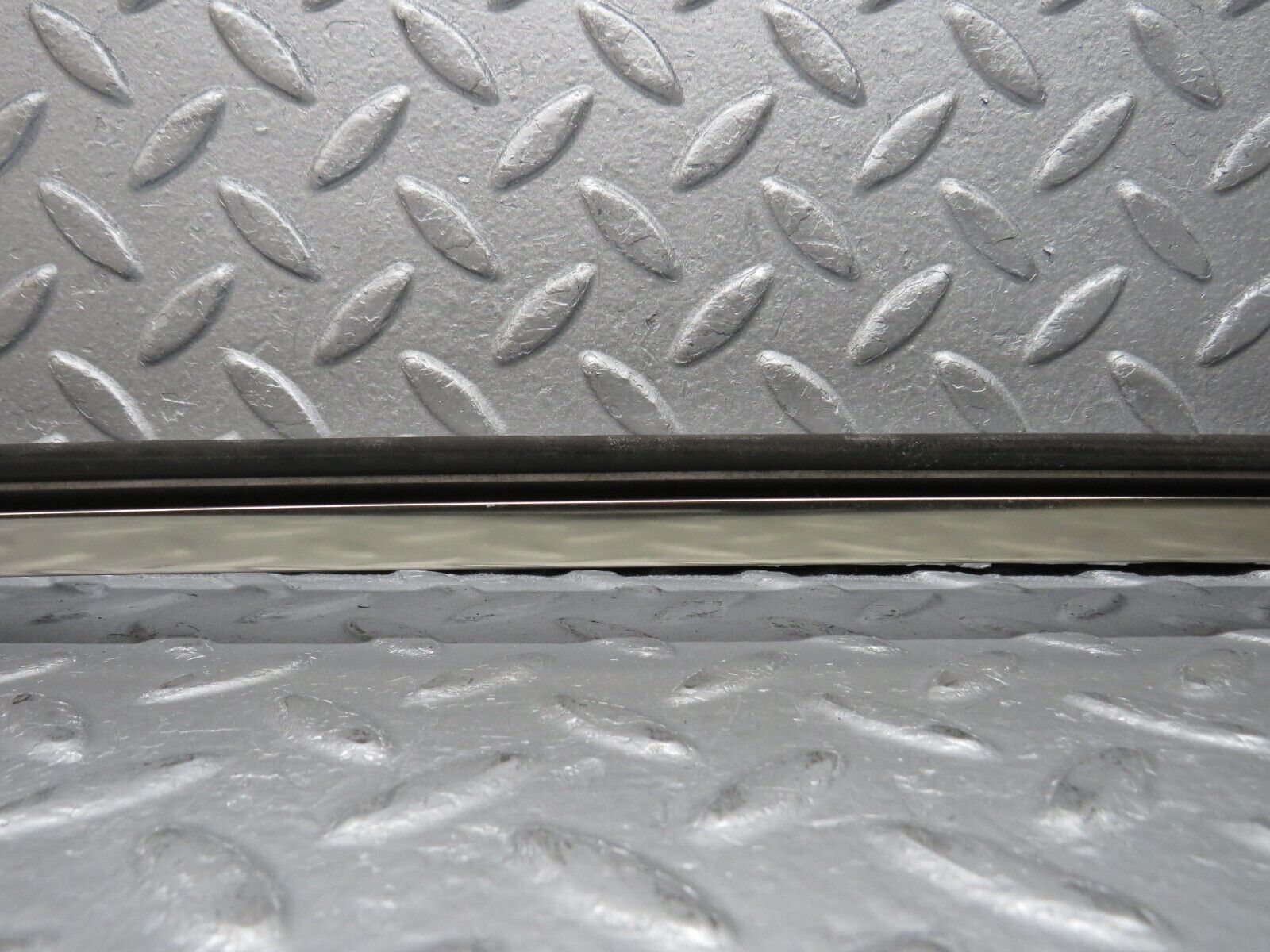 38522 Mercedes-Benz R129 280SL Coupe A Pillar Chrome Trim Cover Left