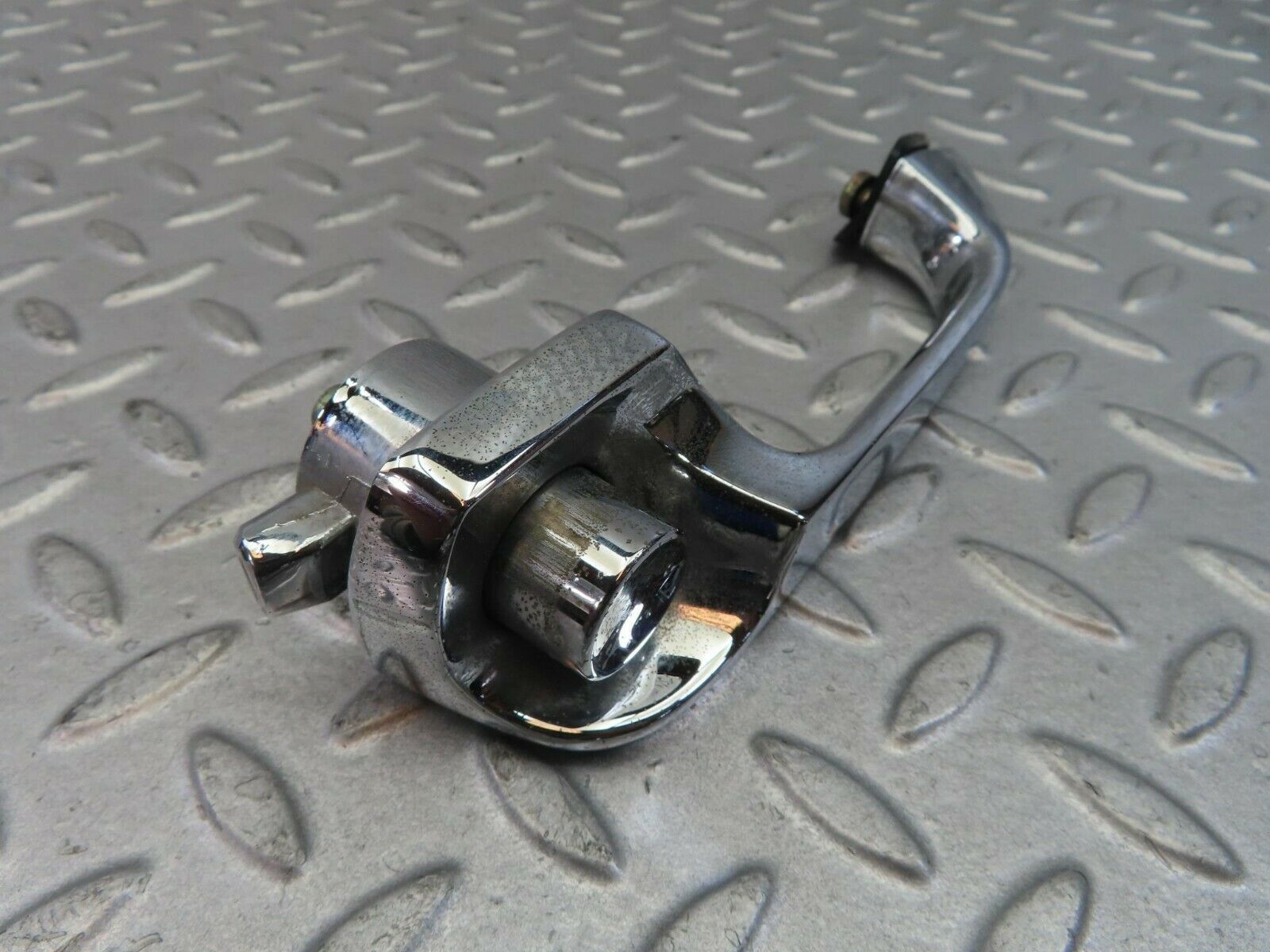 8743 Mercedes-Benz W108 Chrome Door Handle Rear Left 1087660702