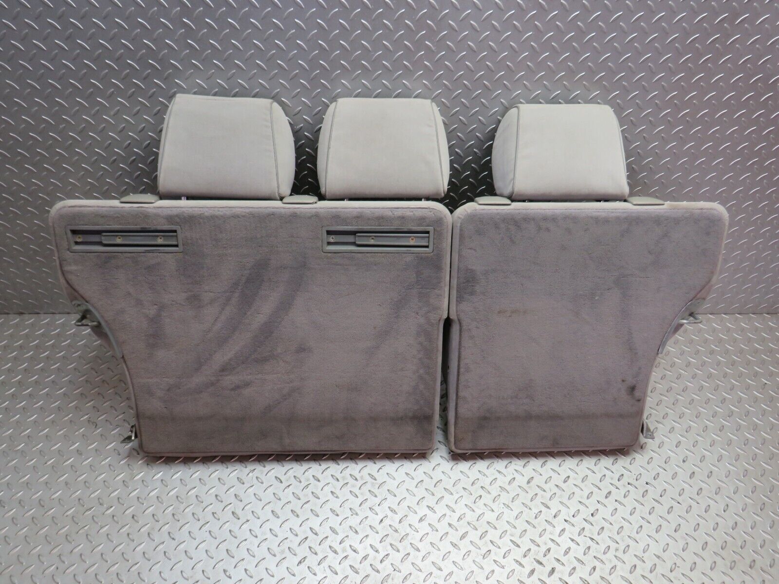 32348 Mercedes-Benz S124 300TE Wagon Rear Seat Grey