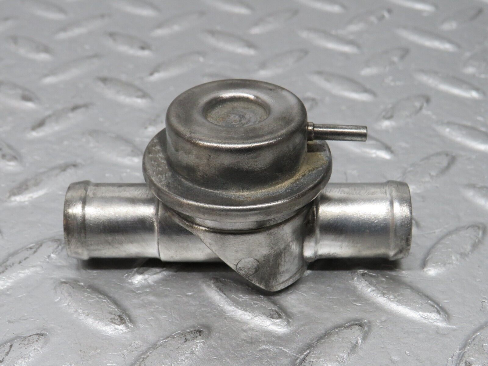 38588 Mercedes-Benz R129 280SL Coupe Air Control Valve