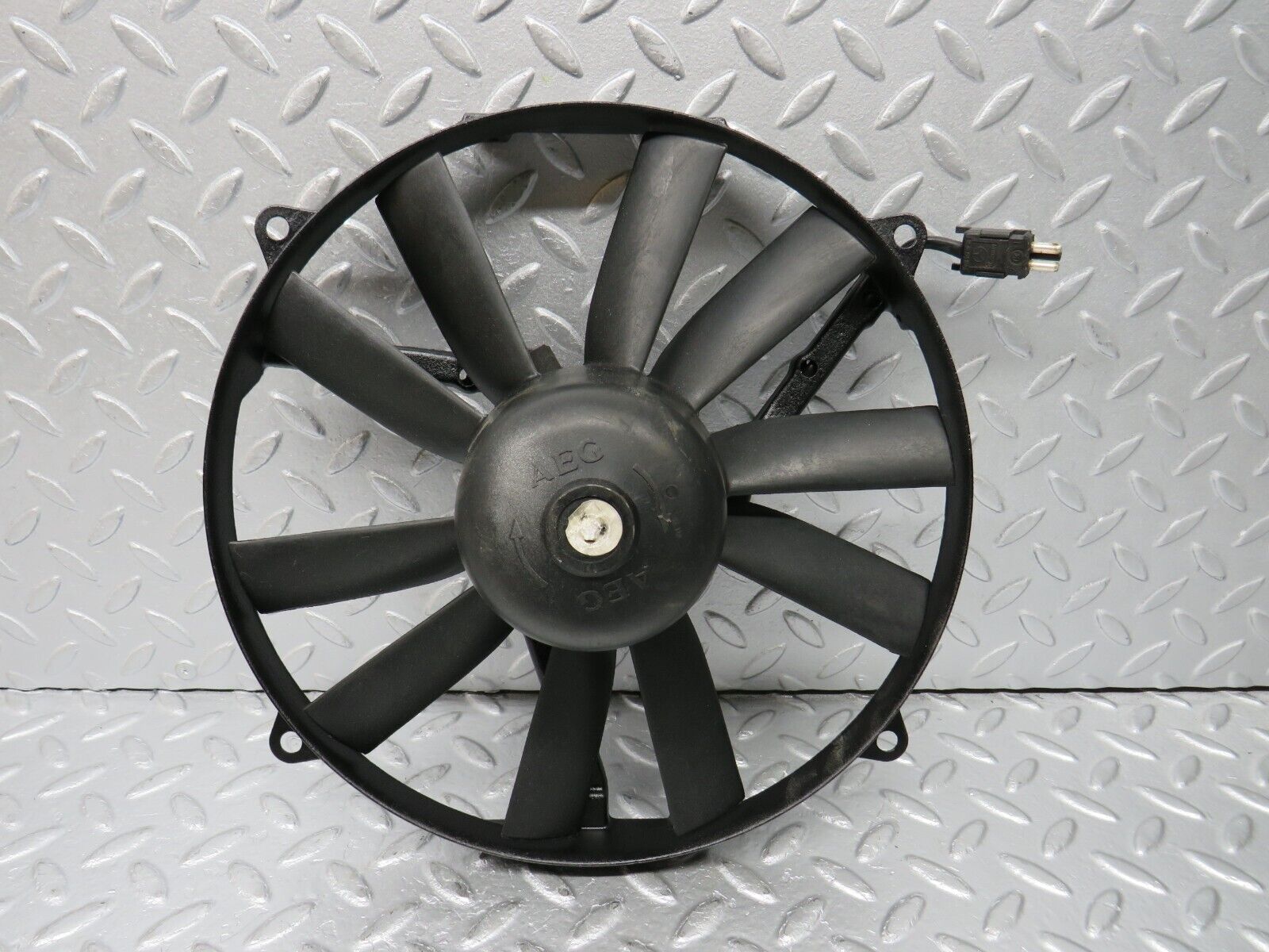 39577 Mercedes-Benz R129 320SL Coupe Radiator Cooling Fan AEG 881.055105 1295050455