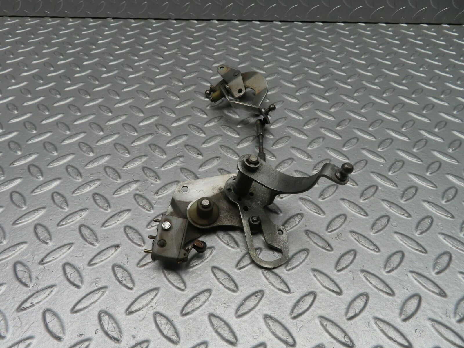 10147 Mercedes-Benz C123 230CE Coupe Throttle Linkage