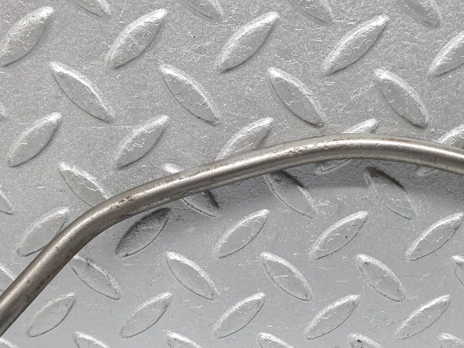 41197 Mercedes-Benz W126 300SE Gearbox Oil Pipe Line