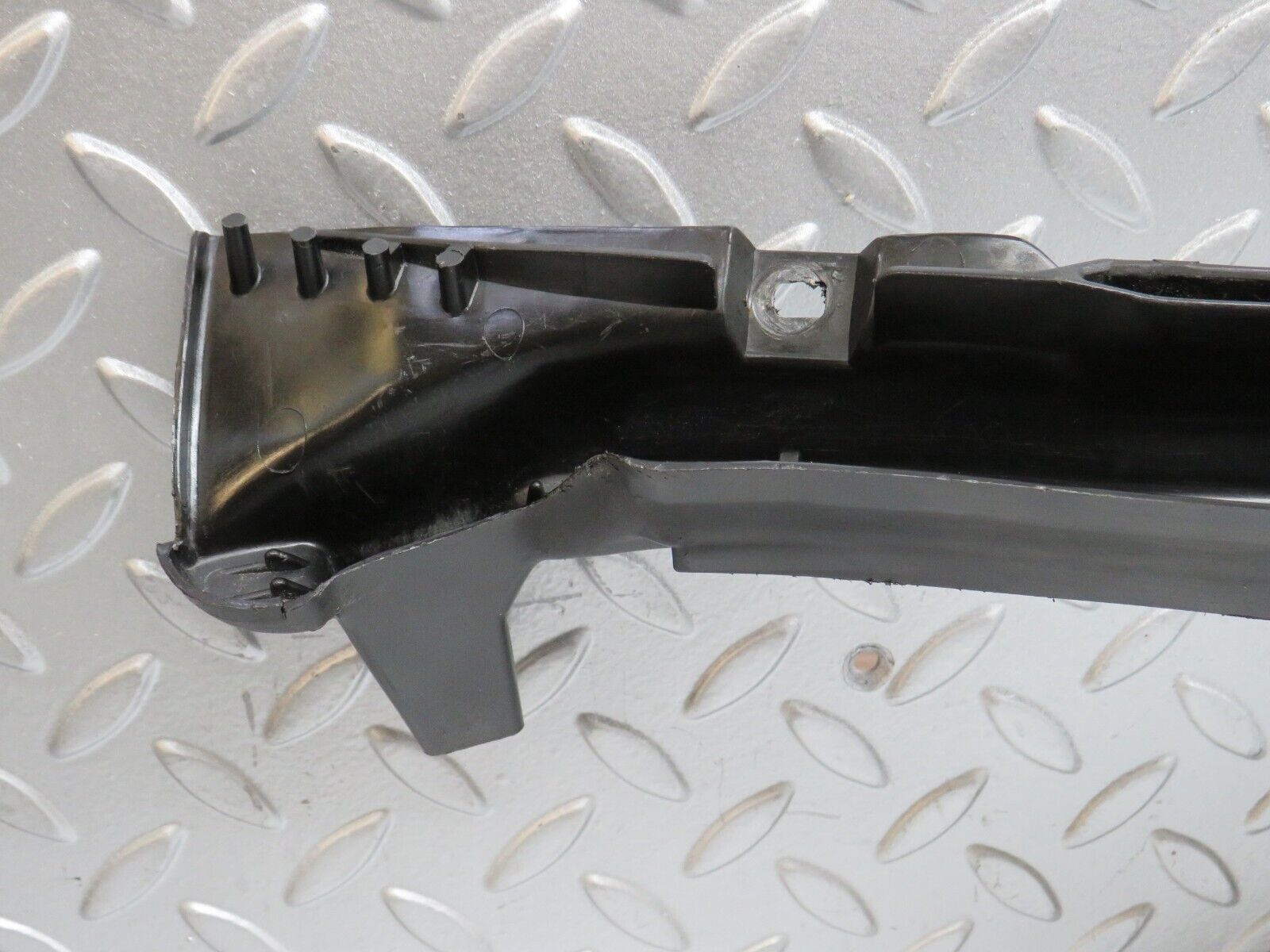 37886 Mercedes-Benz A124 320E Cabriolet Water Drain 1246204278 1246283707 1246283407