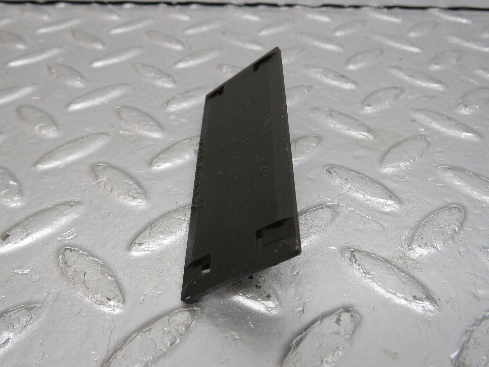 39633 Mercedes-Benz R129 320SL Coupe Windscreen Washer Nozzle Connector 1268201111