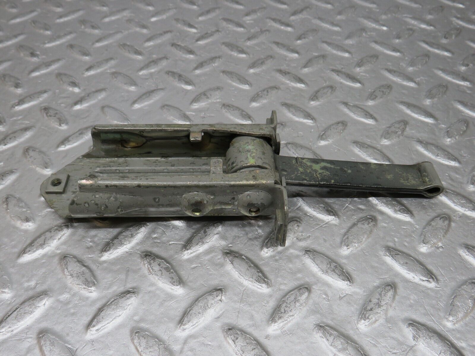 37739 Mercedes-Benz A124 320E Cabriolet Door Safety Check Strap