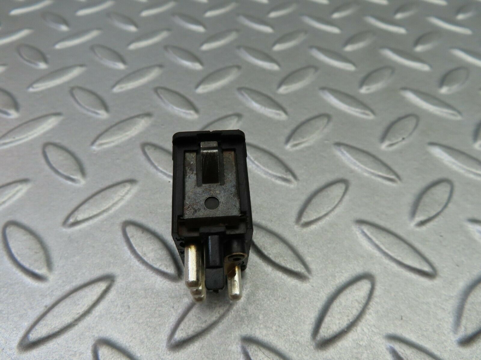 6112 Mercedes-Benz W126 380SE Rear Window Defroster Switch 0008206110