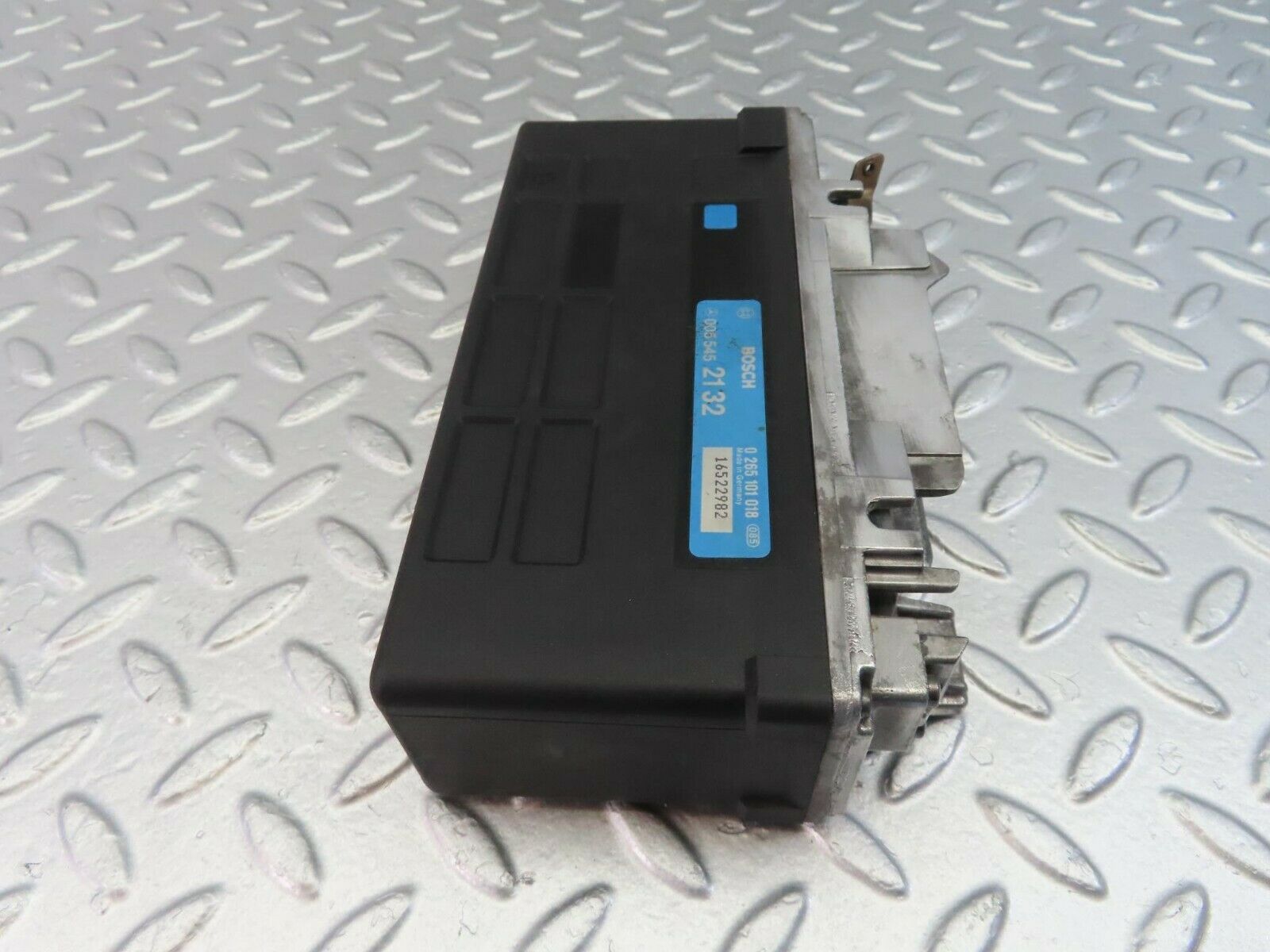 10463 Mercedes-Benz W201 190E ABS Control Unit Bosch 0055452132