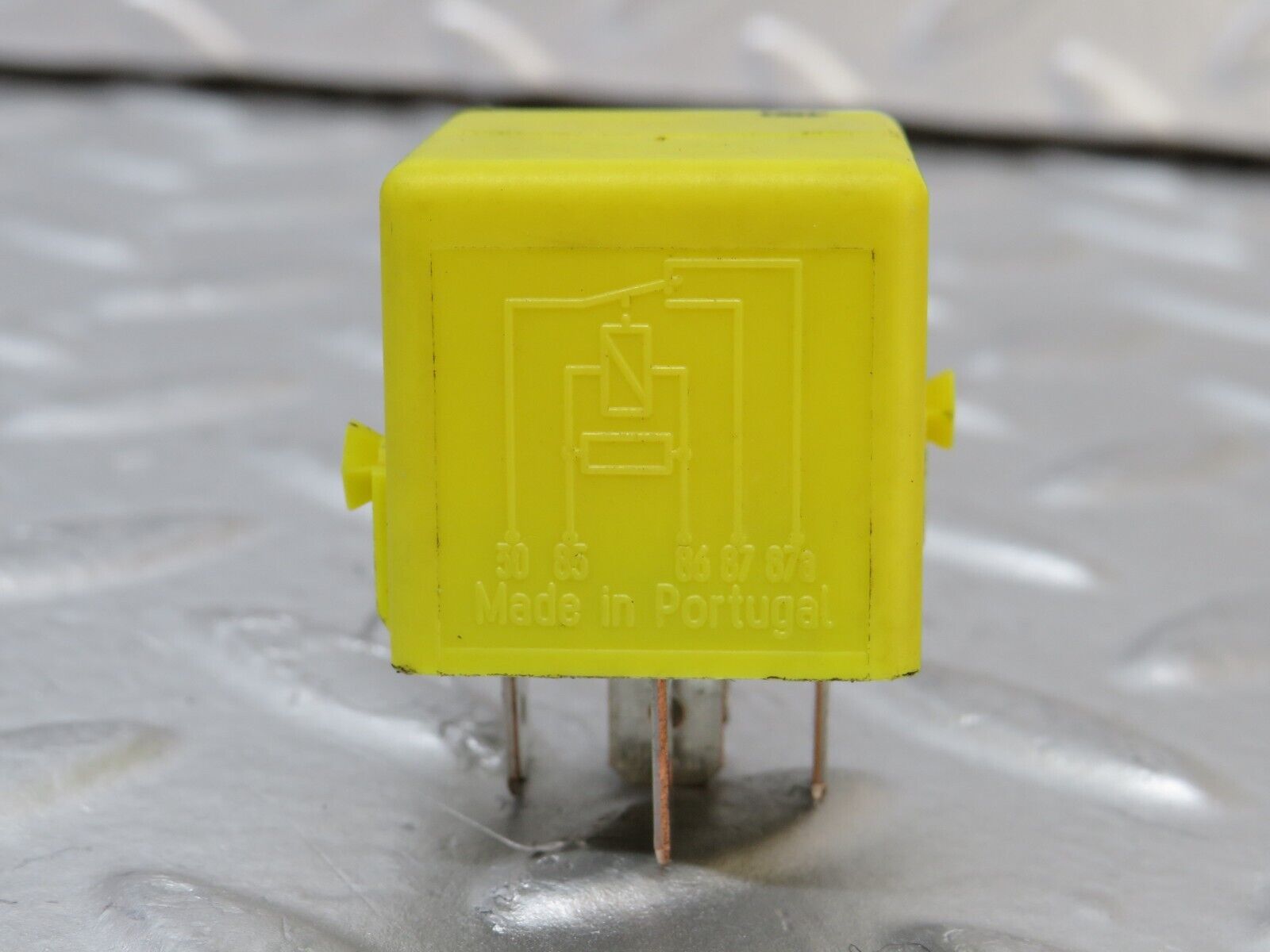 34867 Mercedes-Benz W210 320E Multi Purpose Relay 0025421419