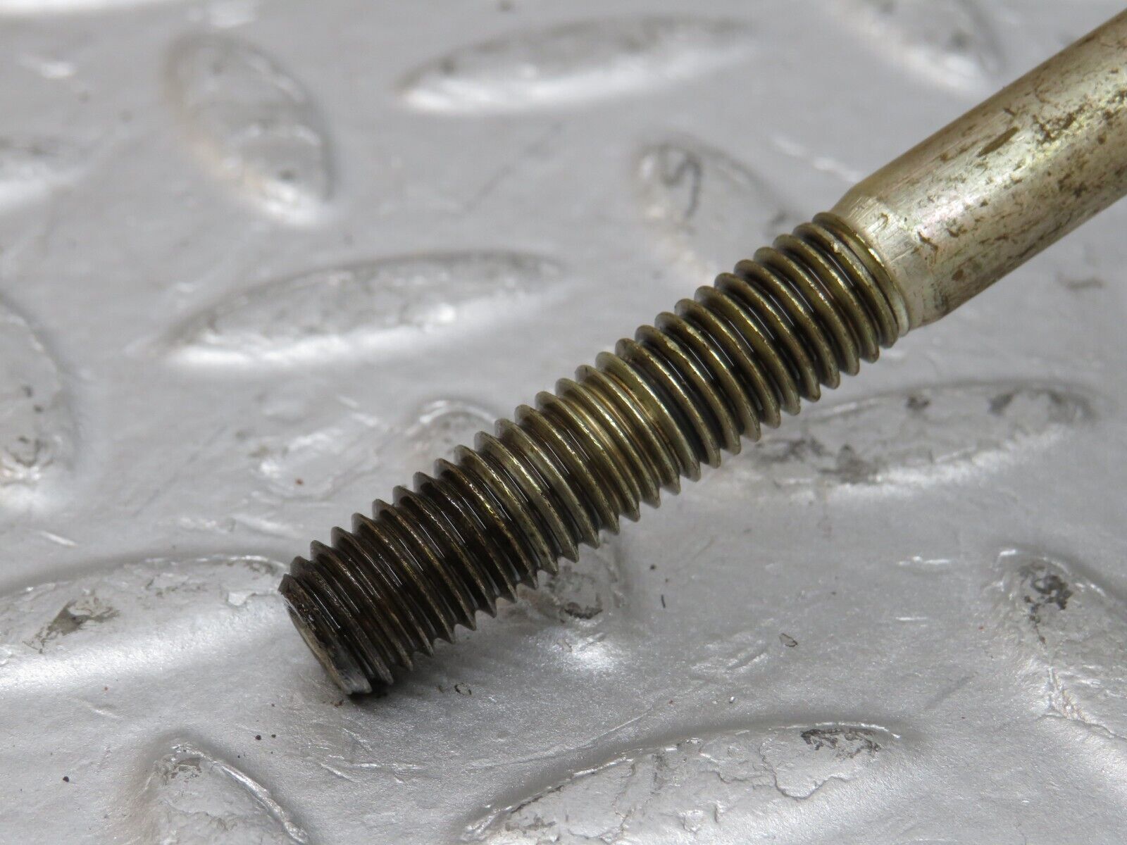 36333 Mercedes-Benz W126 420SE Oil Filter Housing 1171802611 1171840008