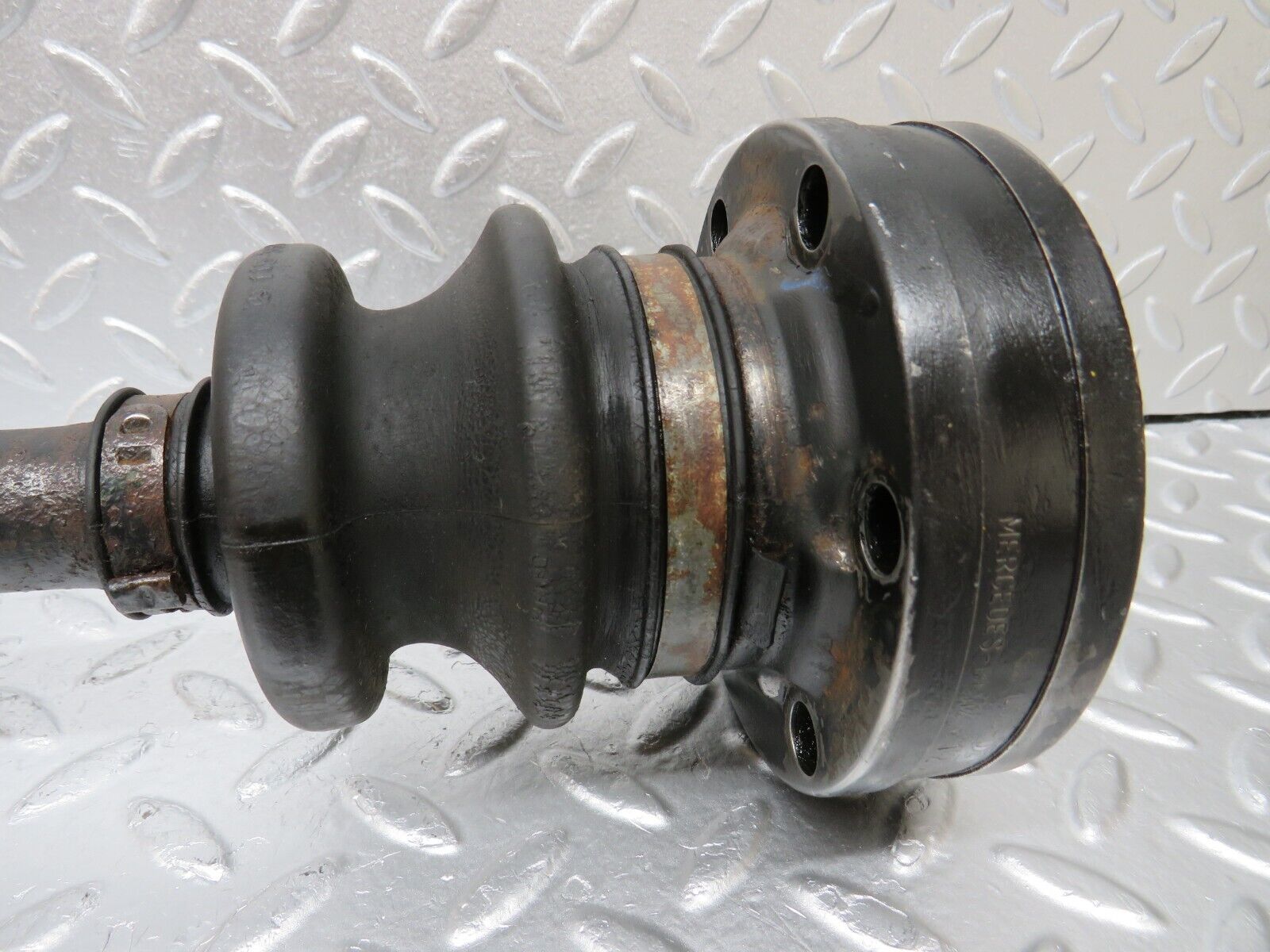 34665 Mercedes-Benz C126 380SEC Coupe Axle Shaft Drive Shaft 1263500410