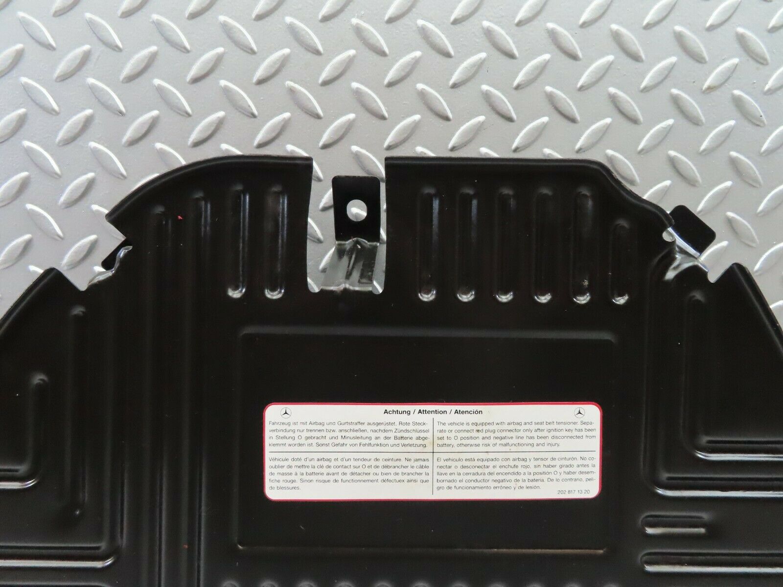 6596 Mercedes-Benz S124 E220 Wagon Front Right Floor Relay Cover 2028171320