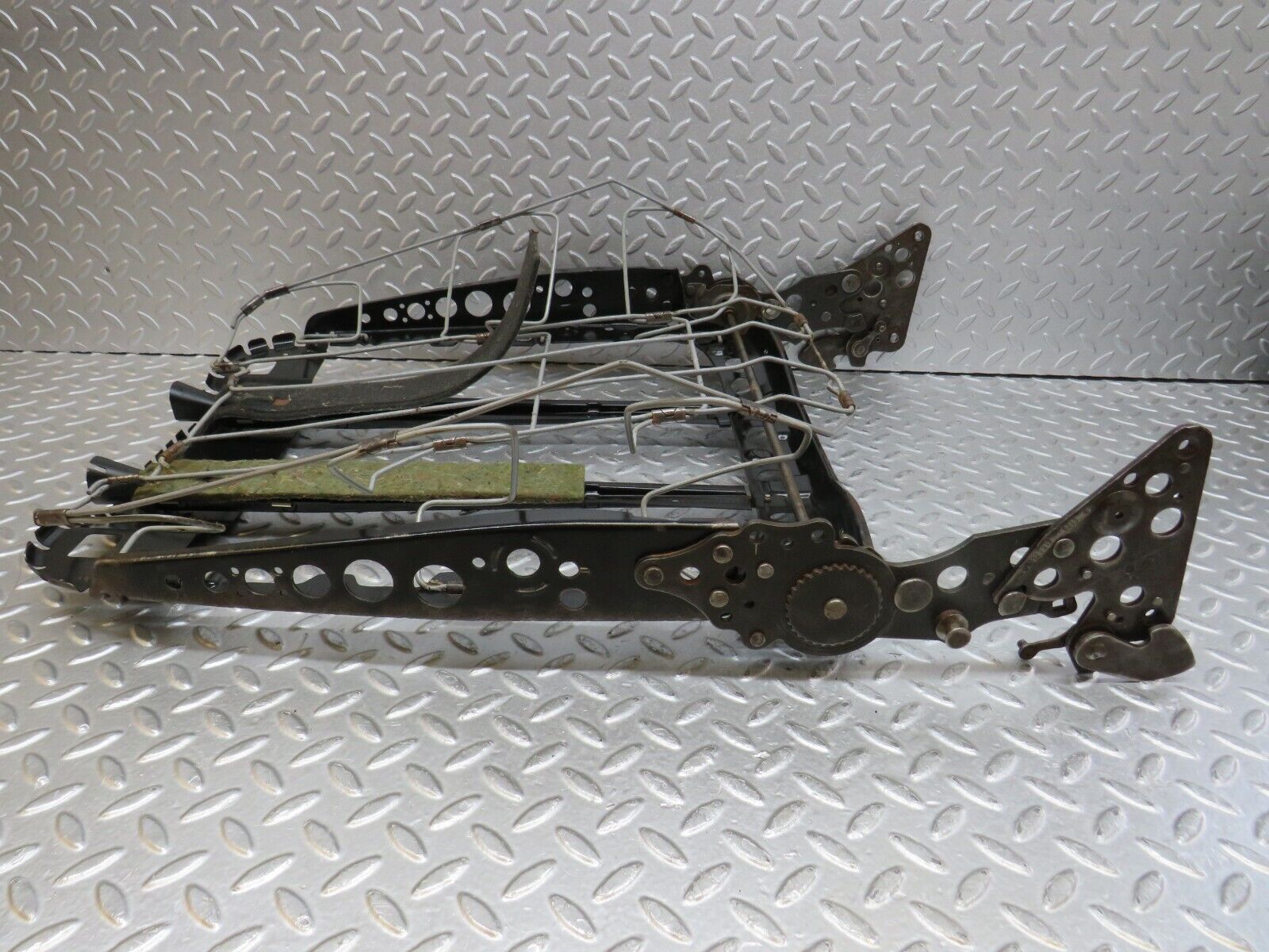 37156 Mercedes-Benz C126 420SEC Coupe Front Right Driver Electric Seat Backrest