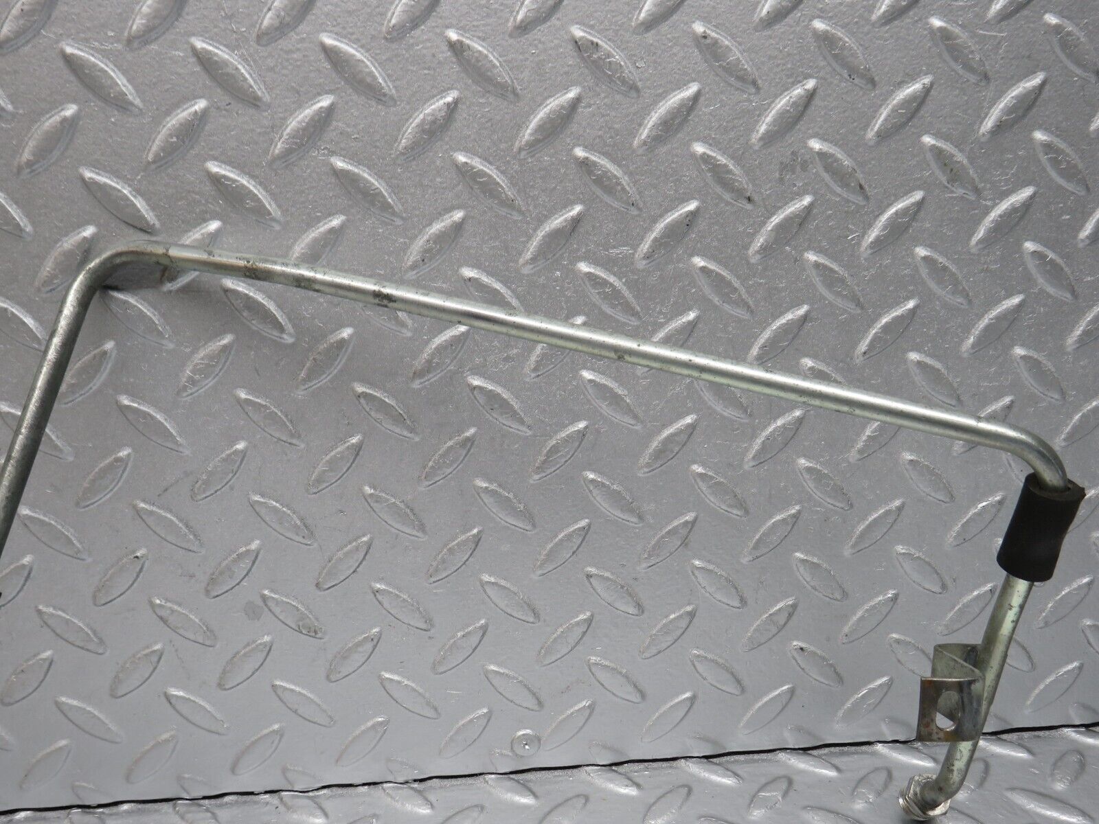 39806 Mercedes-Benz R129 320SL Coupe Fuel Line Pipe