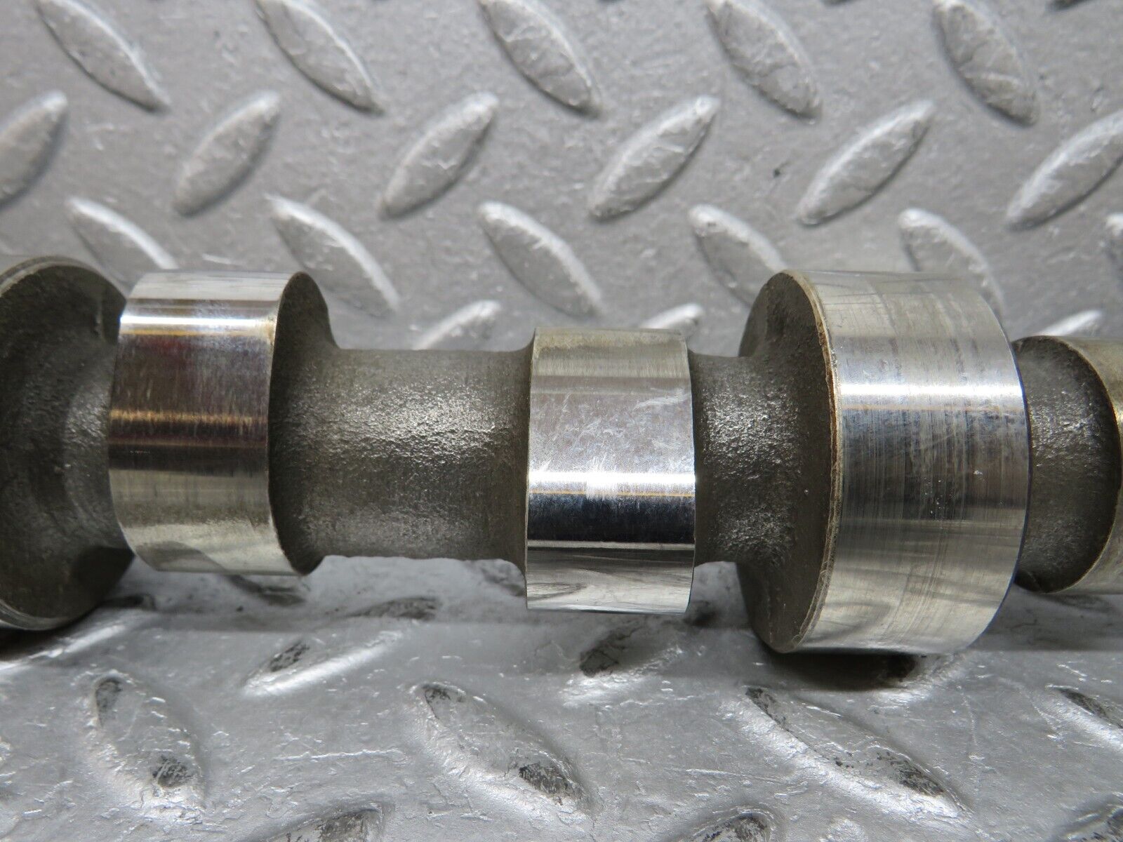 37631 Mercedes-Benz W109 300SEL Camshaft Left Side 1160513001