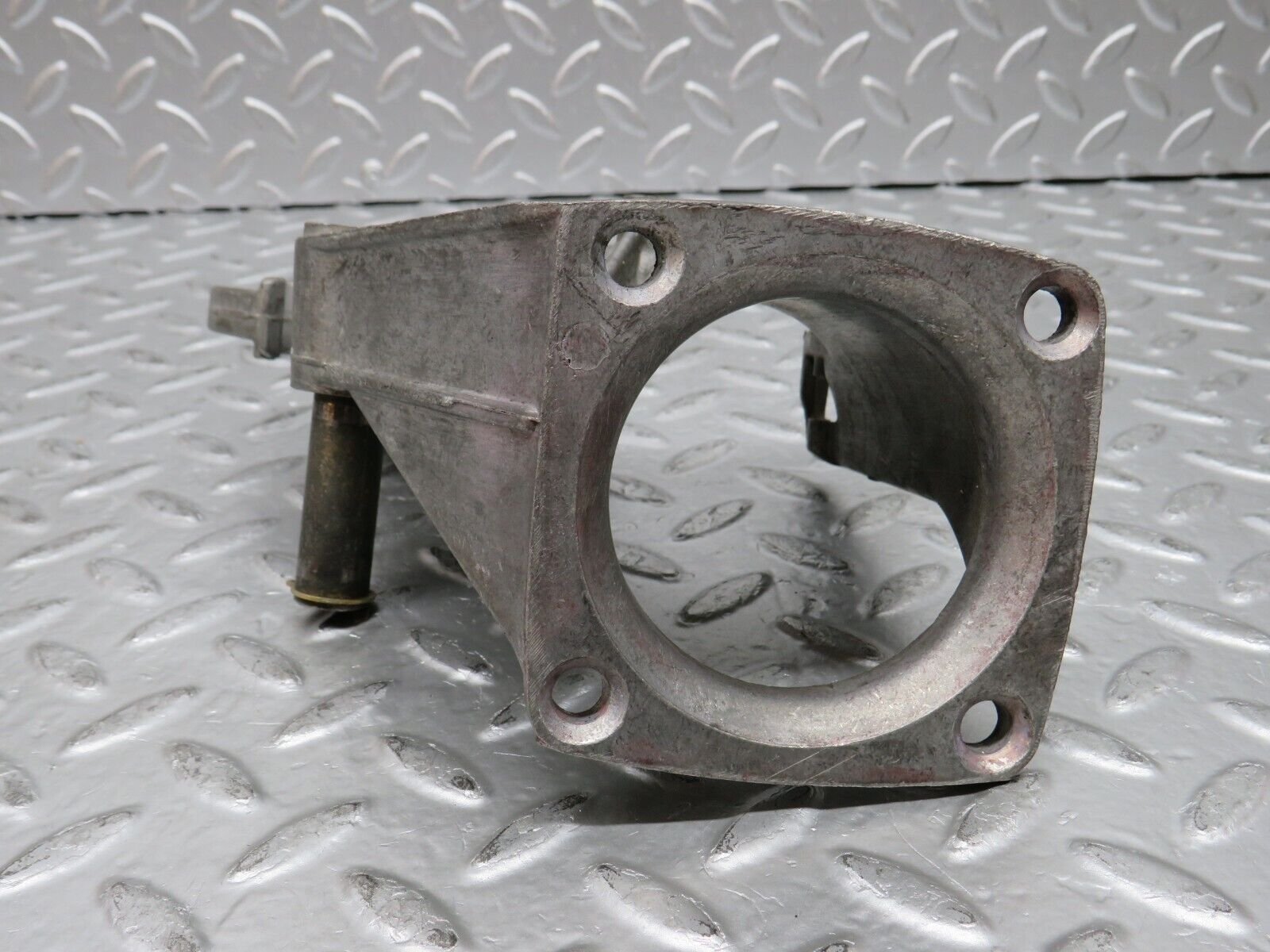 29780 Mercedes-Benz W123 230E Brake Pedal Bracket 1232900219