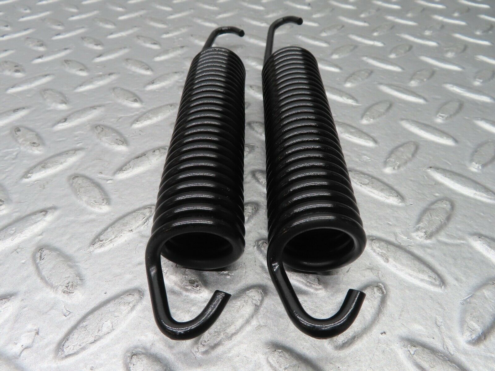 20889 Mercedes-Benz W114 250CE Coupe Bonnet Hinge Spring Pair