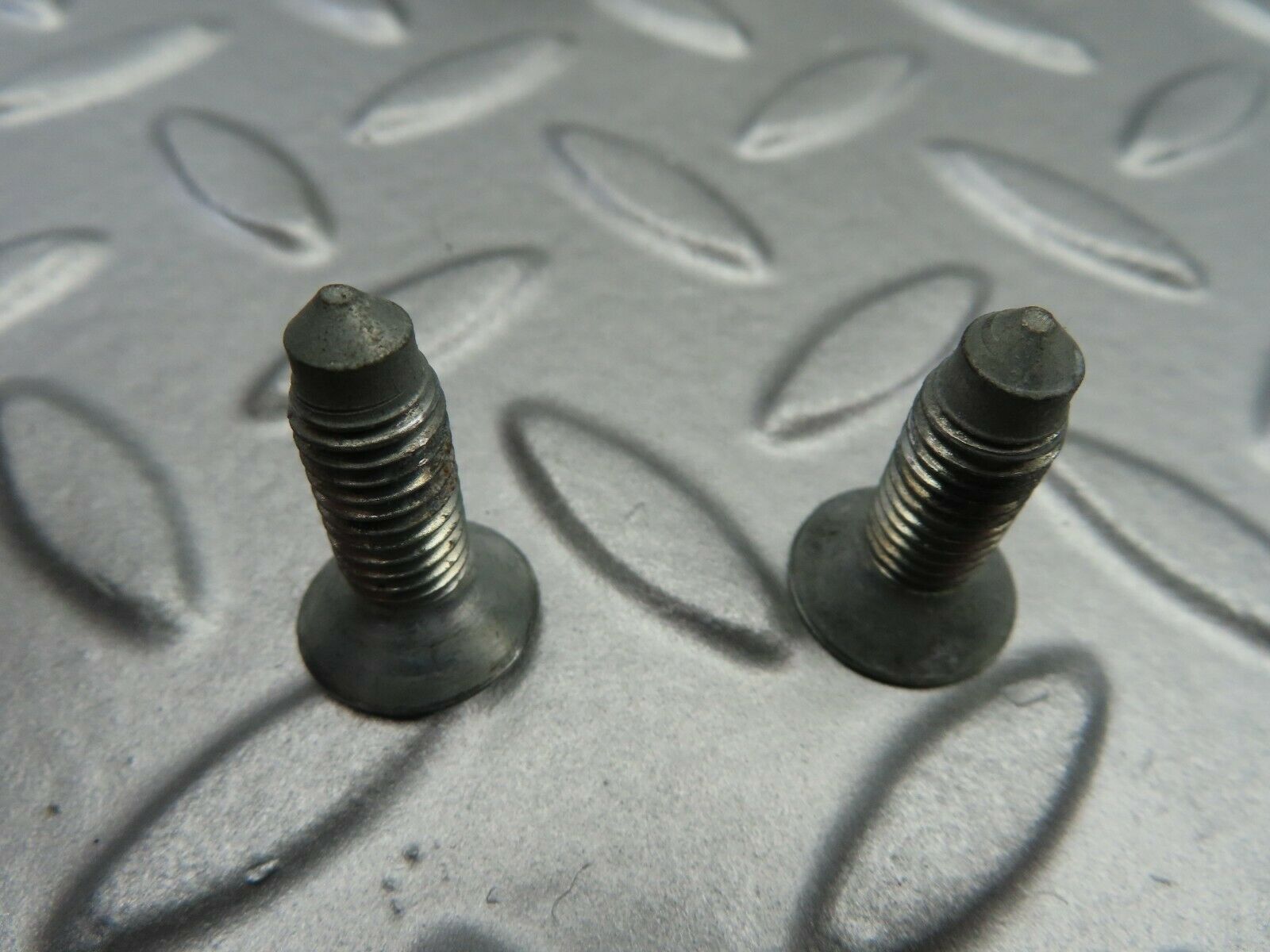 6759 Mercedes-Benz S124 E220 Wagon Door Lock Latch