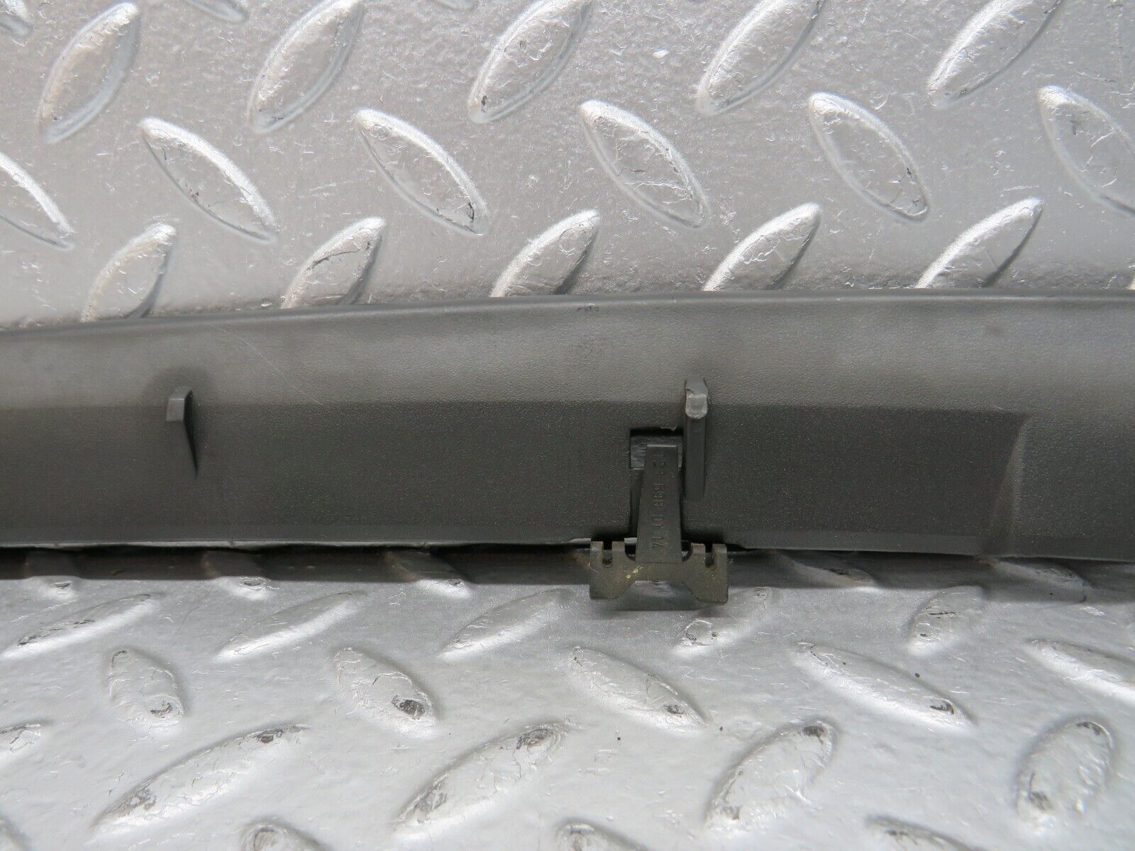 31987 Mercedes-Benz W123 230E Rear Left C Pillar Plastic Trim 1236980114