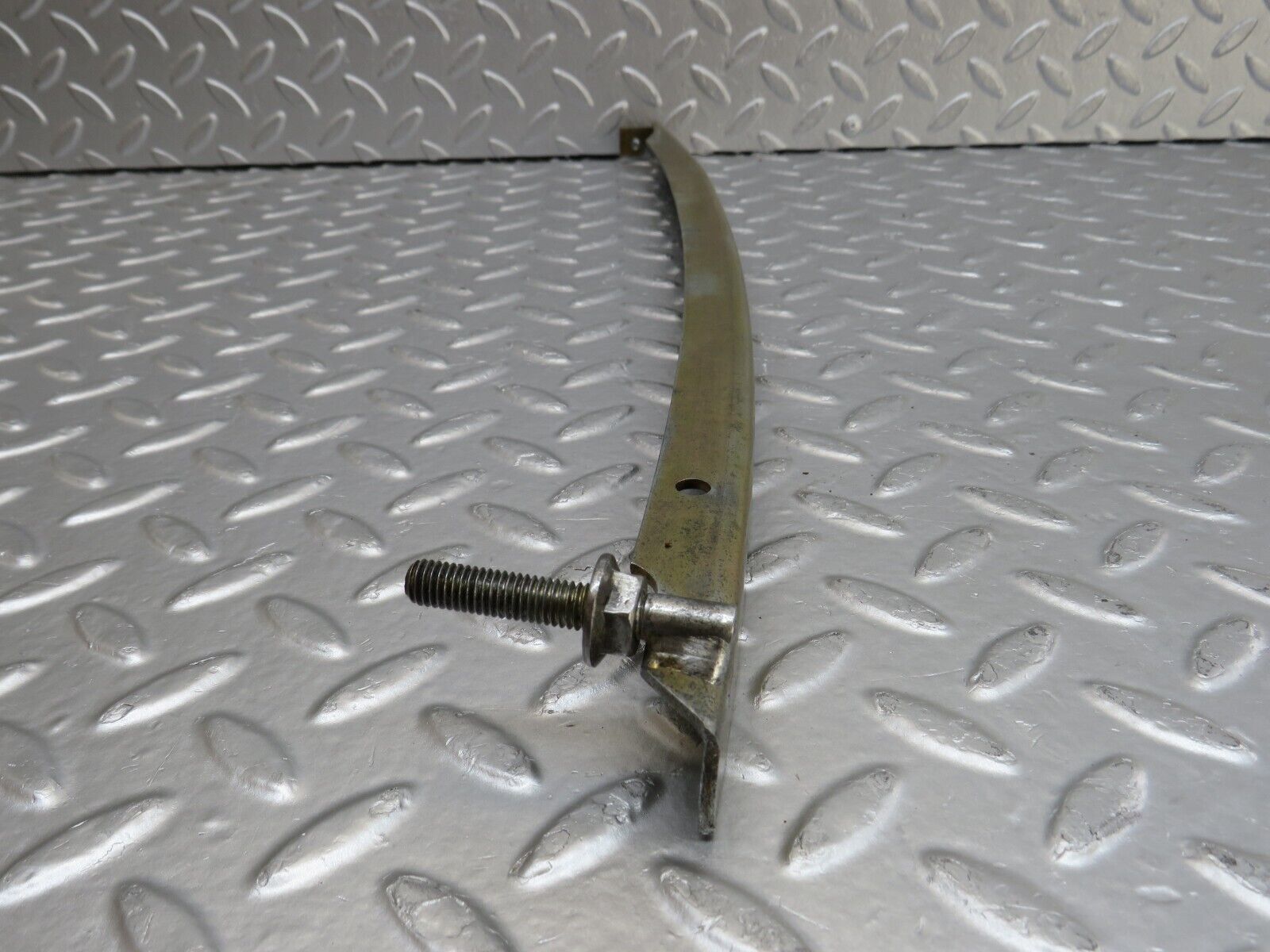 34302 Mercedes-Benz C126 380SEC Coupe Front Right Door Window Channel