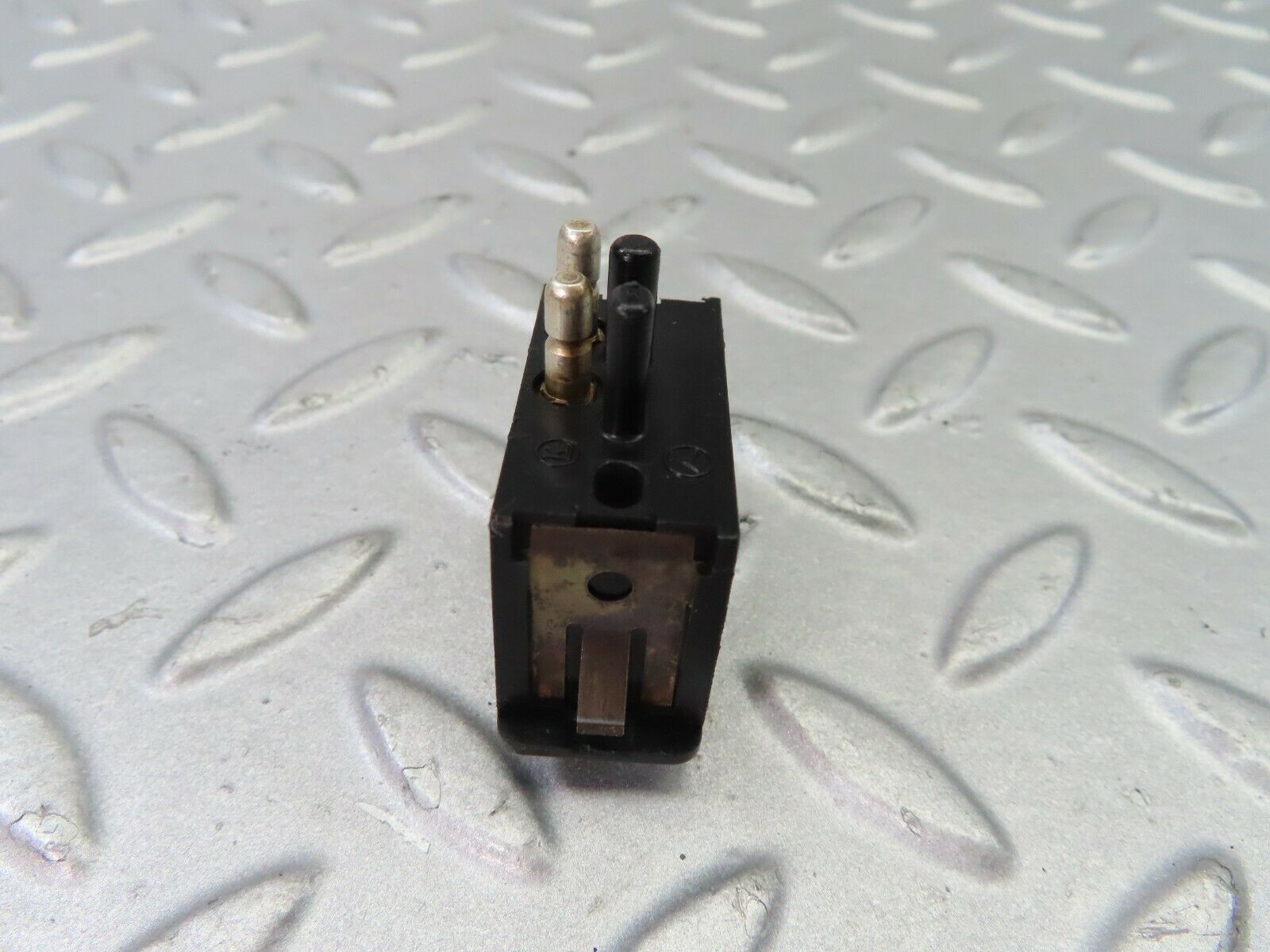 7472 Mercedes-Benz W116 450SE Switch