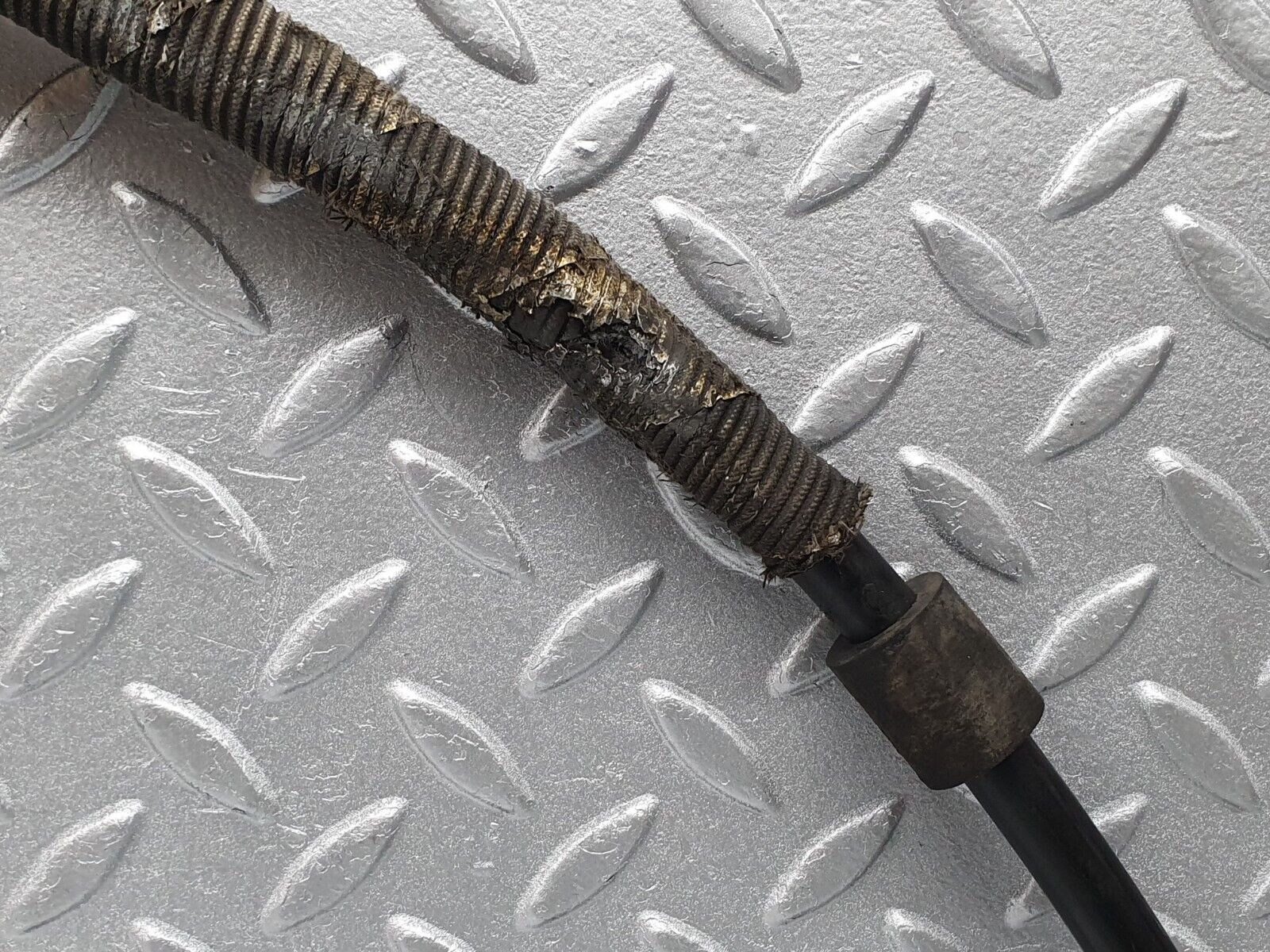 41155 Mercedes-Benz W126 300SE Brake Servo Vacuum Pipe 1269971781