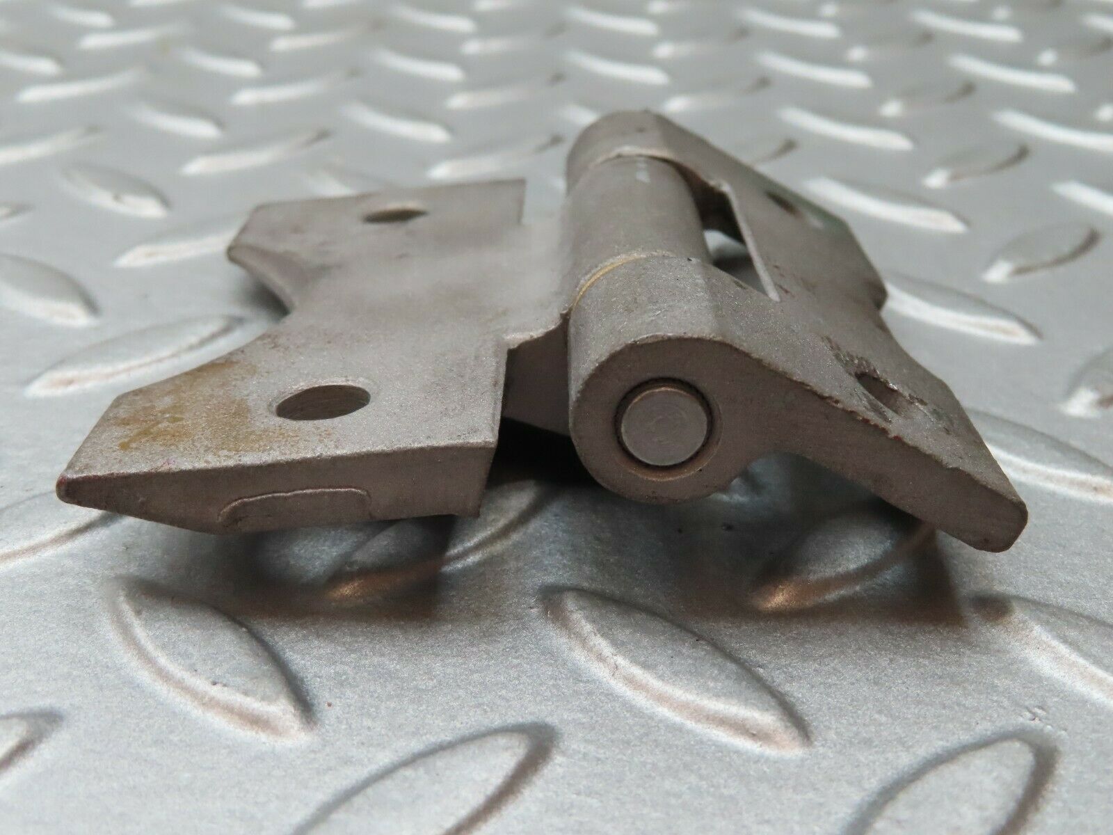 4156 Mercedes-Benz C123 230CE Coupe Door Hinge 1237200037