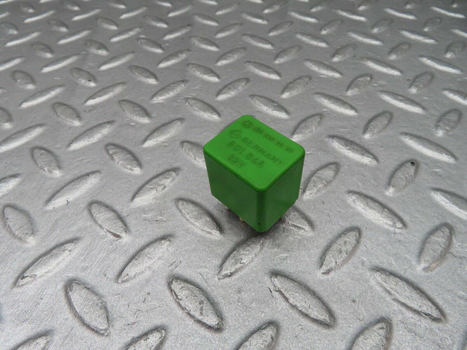 11945 Mercedes-Benz R129 300SL Coupe Headlight Wiper Relay 1268202026