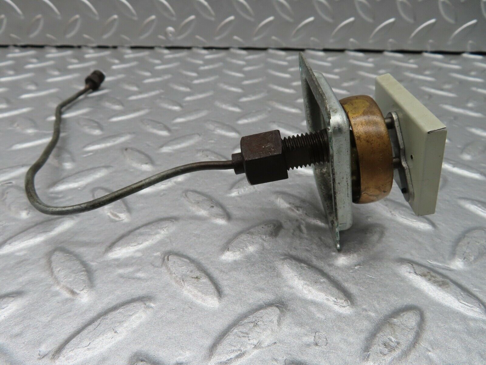 19810 Mercedes-Benz W120 W121 Ponton Oil Pressure Gauge