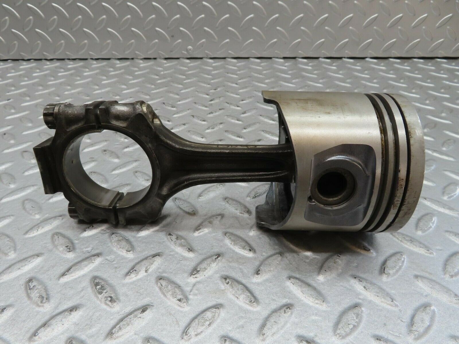 16568 Mercedes-Benz C107 350SLC Coupe Piston With Connecting Rod 92 mm